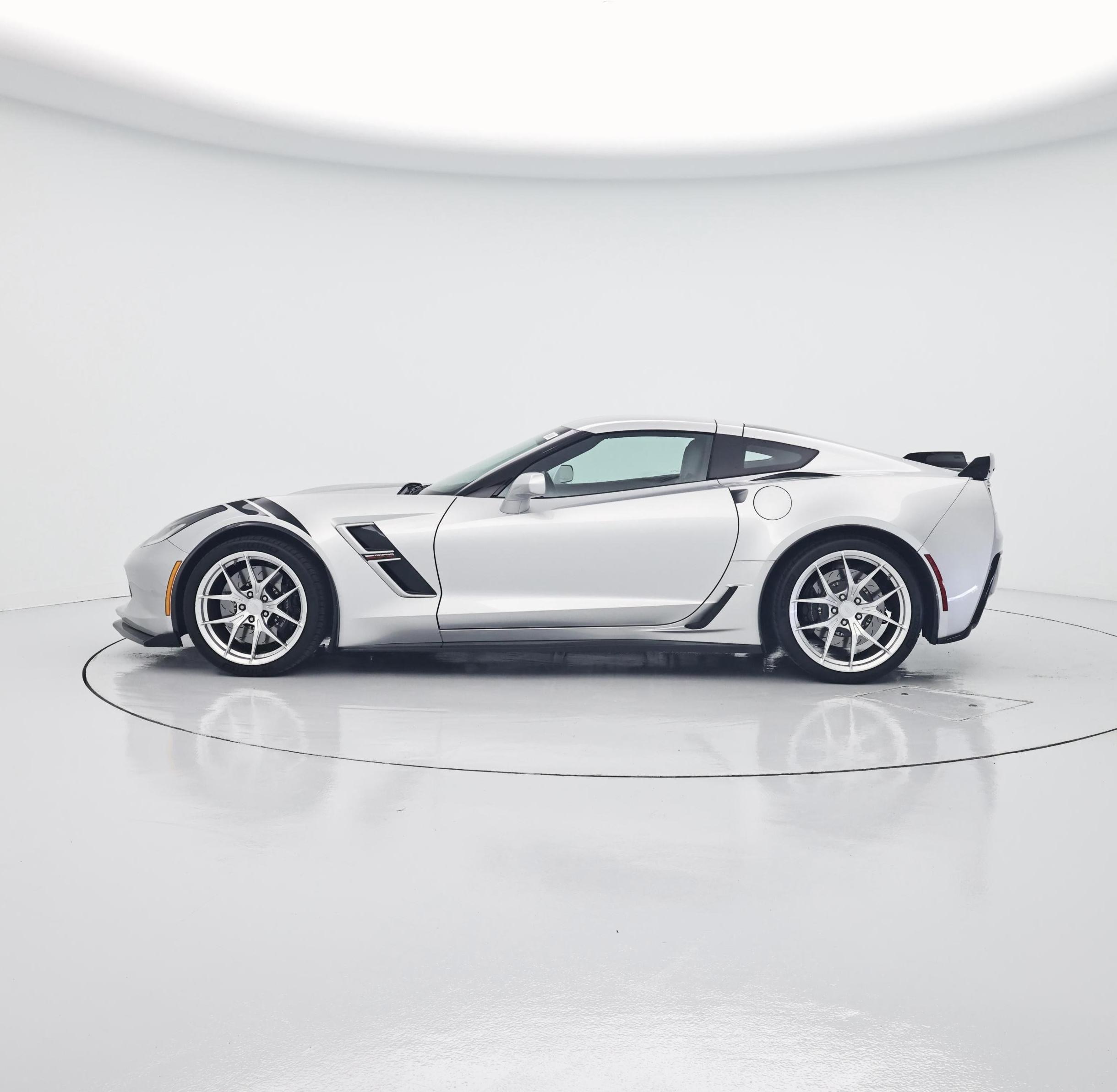 Thumbnail: 2019 Chevrolet Corvette - 3