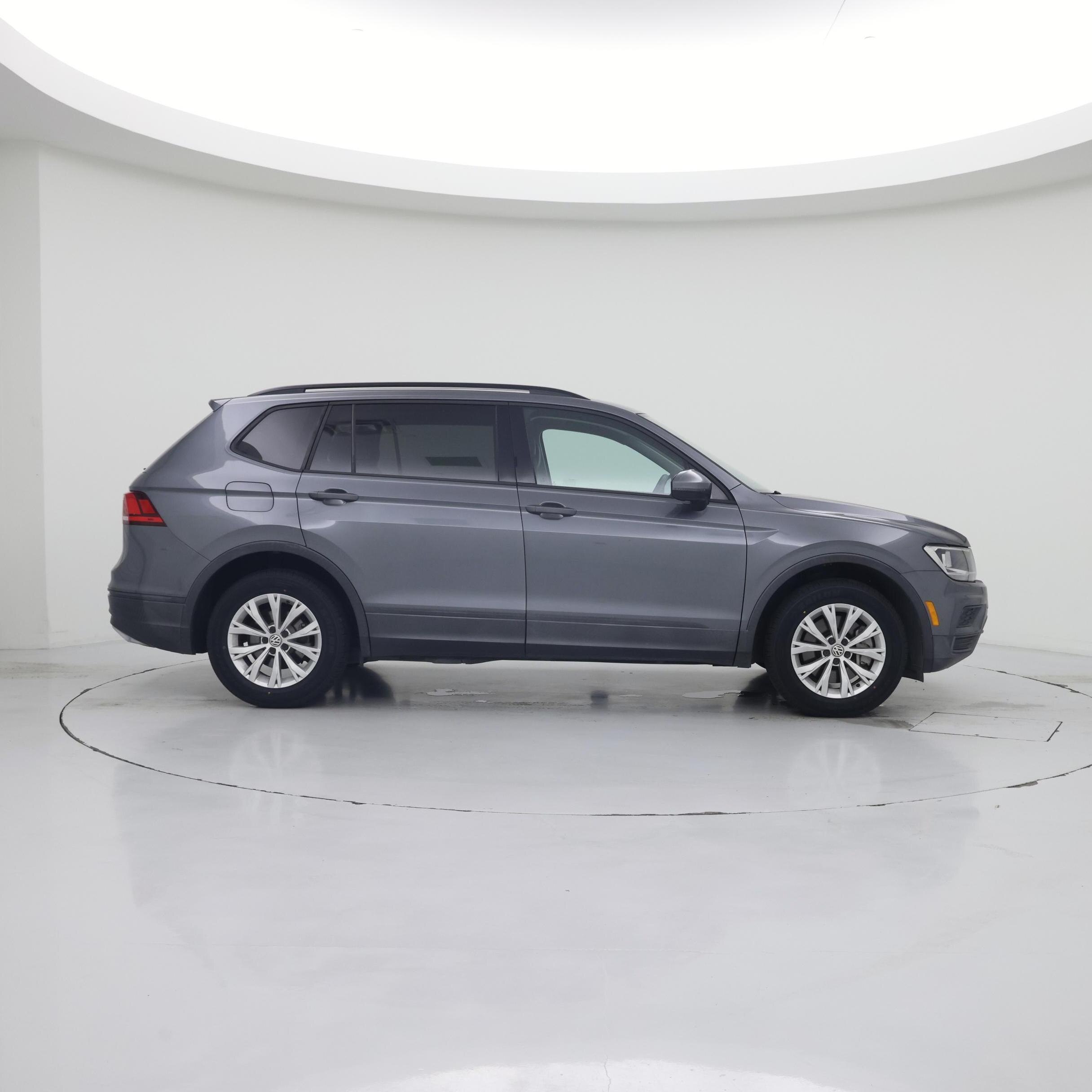 Thumbnail: 2019 Volkswagen Tiguan - 7