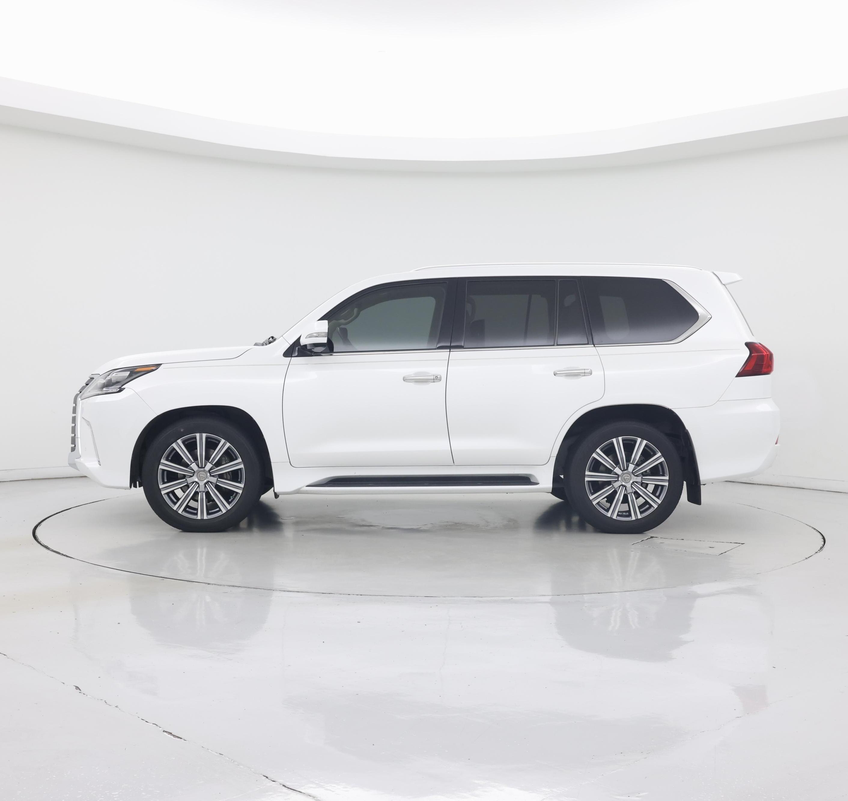 Thumbnail: 2017 Lexus LX - 3