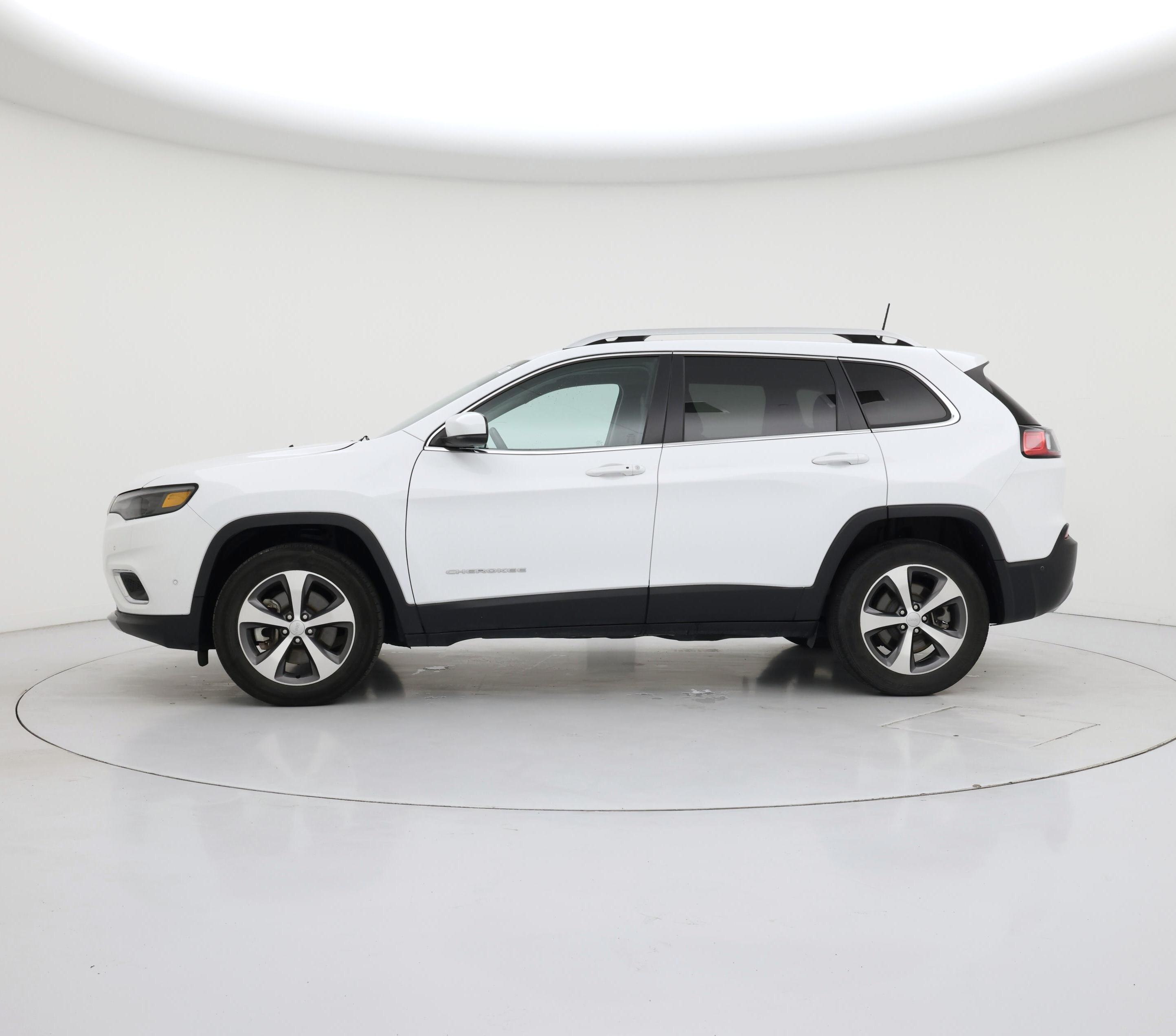 Thumbnail: 2021 Jeep Cherokee - 3