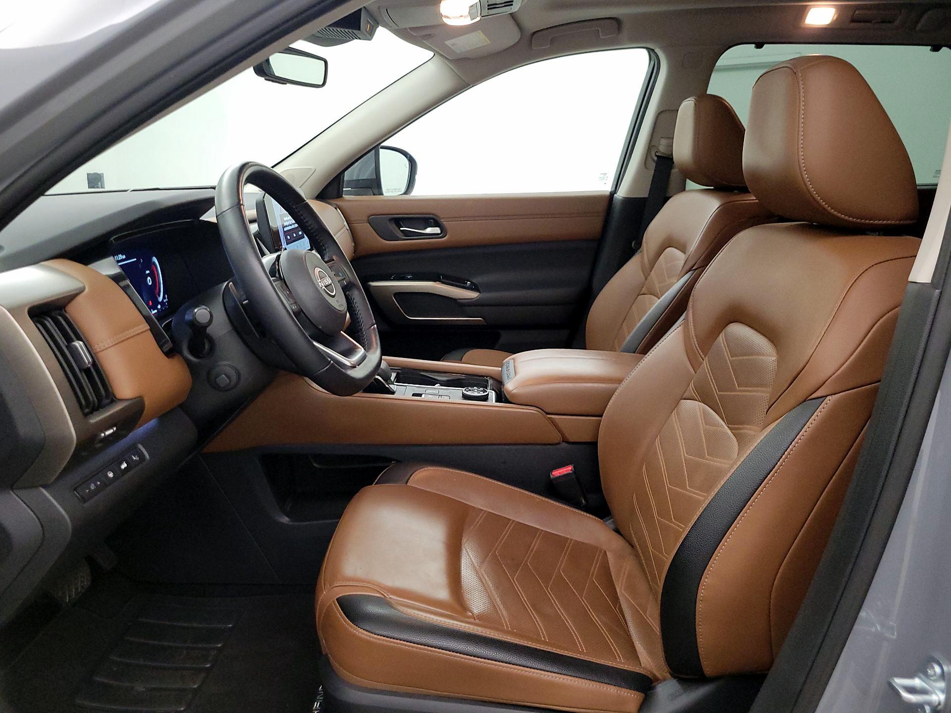 Thumbnail: 2025 Nissan Pathfinder - 11