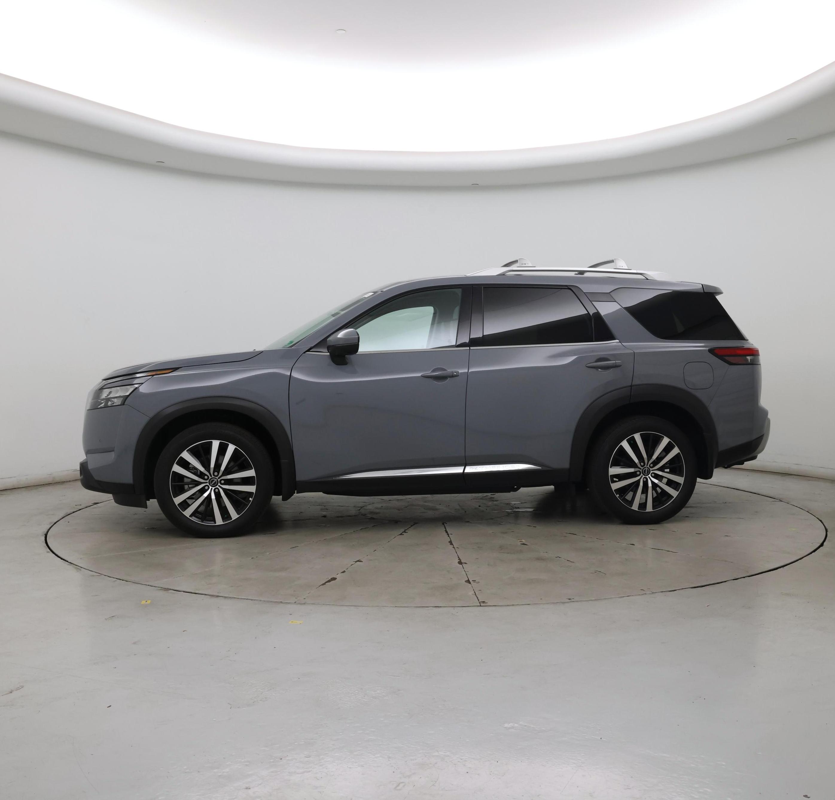 Thumbnail: 2025 Nissan Pathfinder - 3