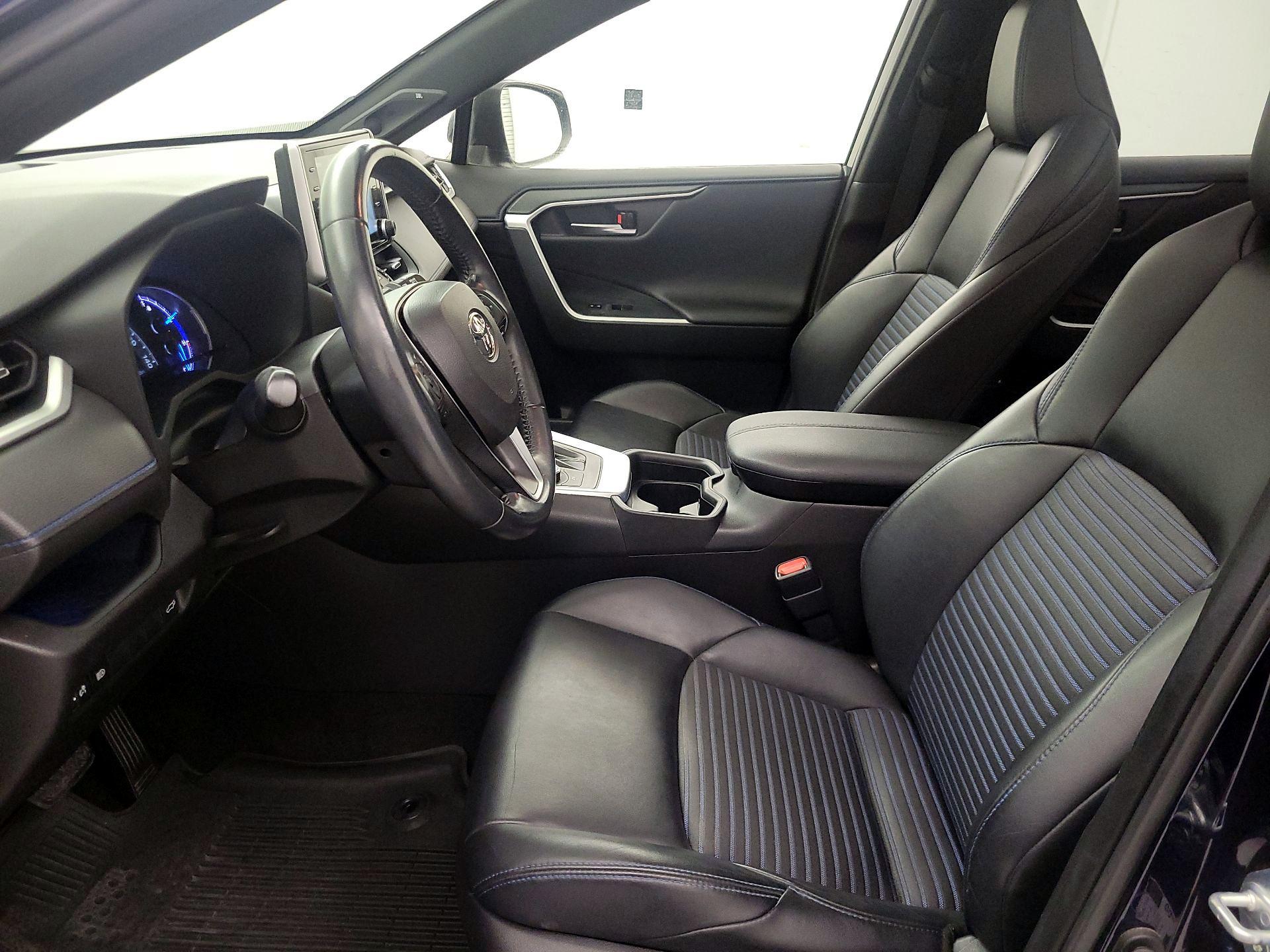 Thumbnail: 2019 Toyota RAV4 - 11