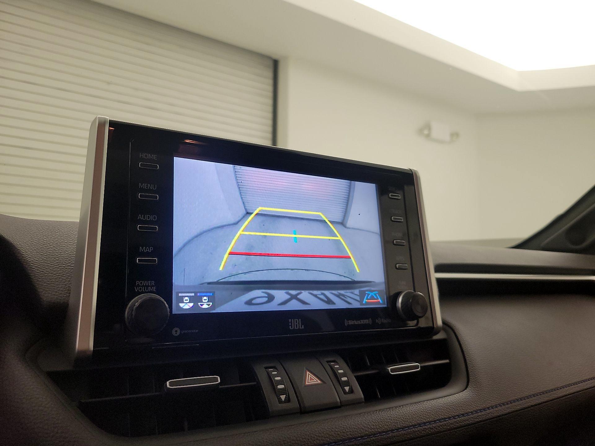 Thumbnail: 2019 Toyota RAV4 - 15