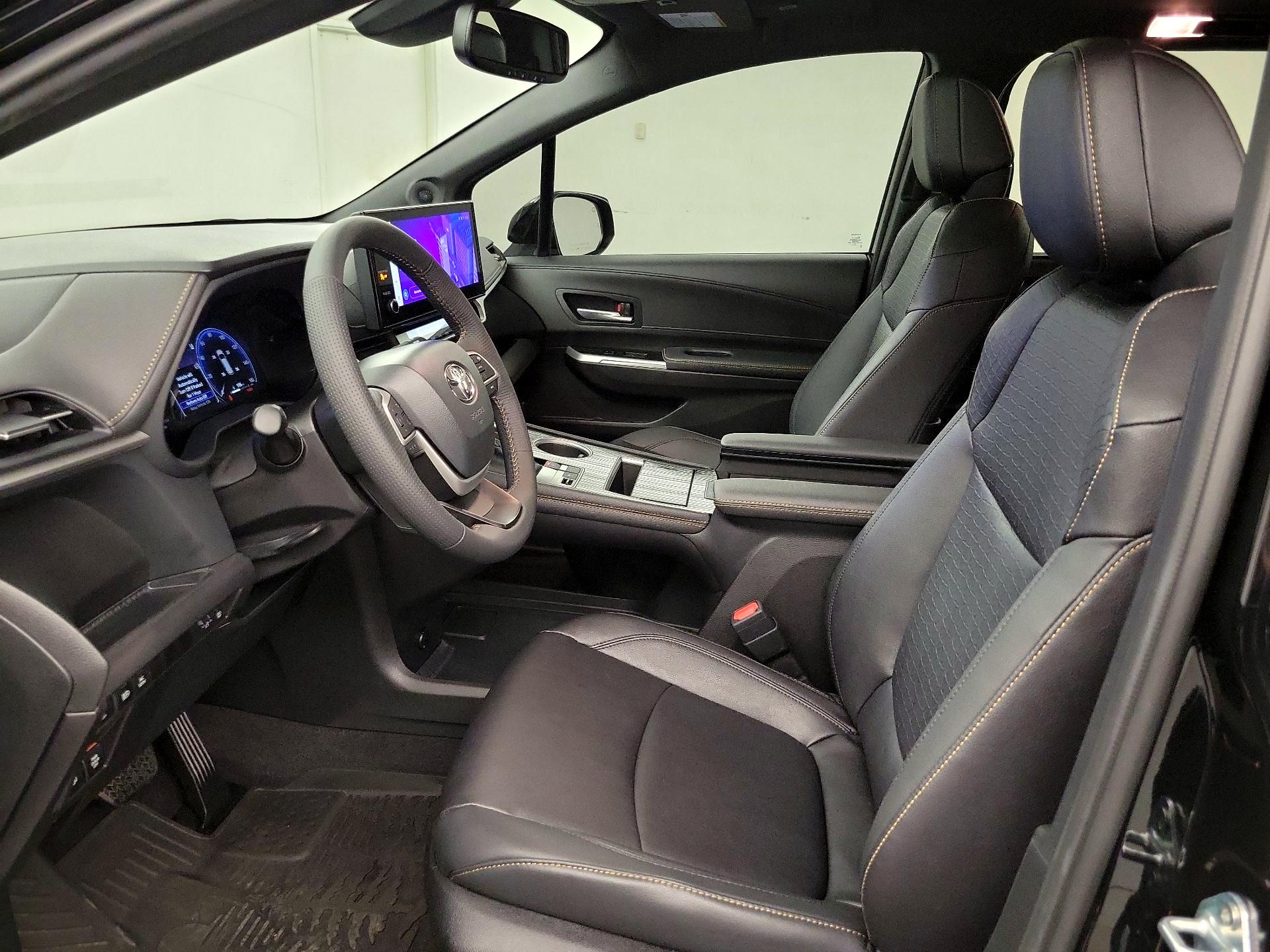 Thumbnail: 2025 Toyota Sienna - 11