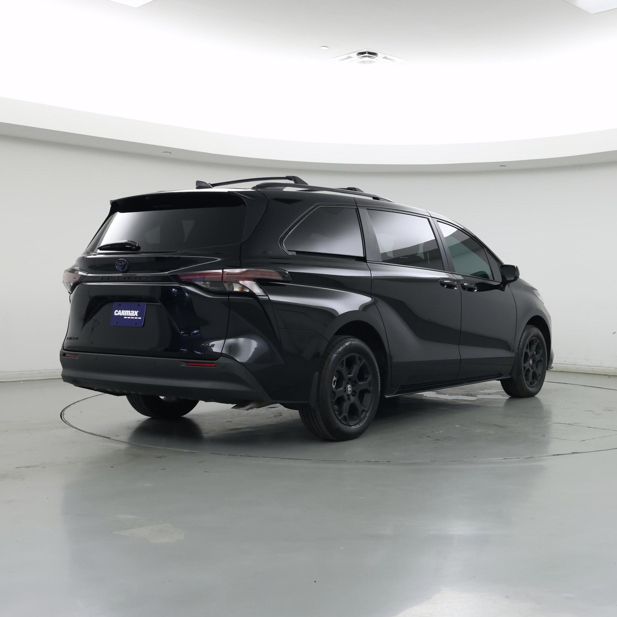 Thumbnail: 2025 Toyota Sienna - 8