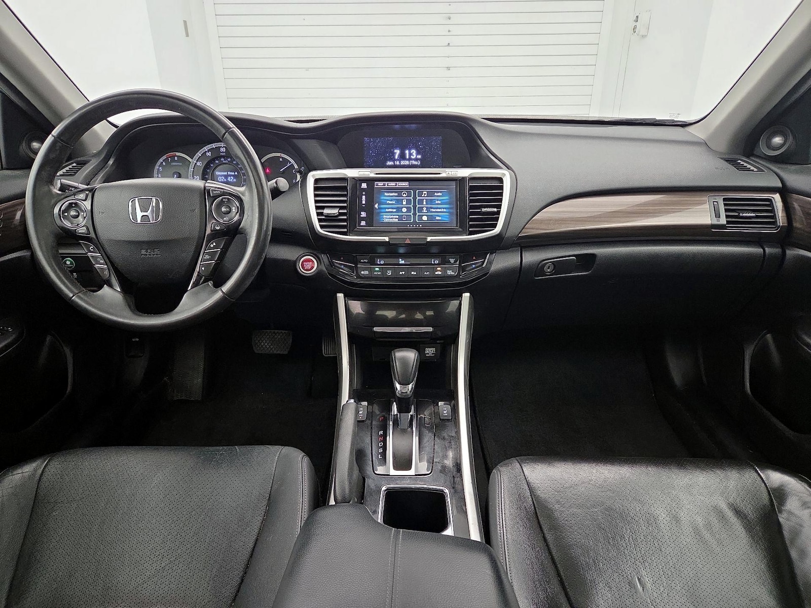 2017 Honda Accord EX-L - Photo 10