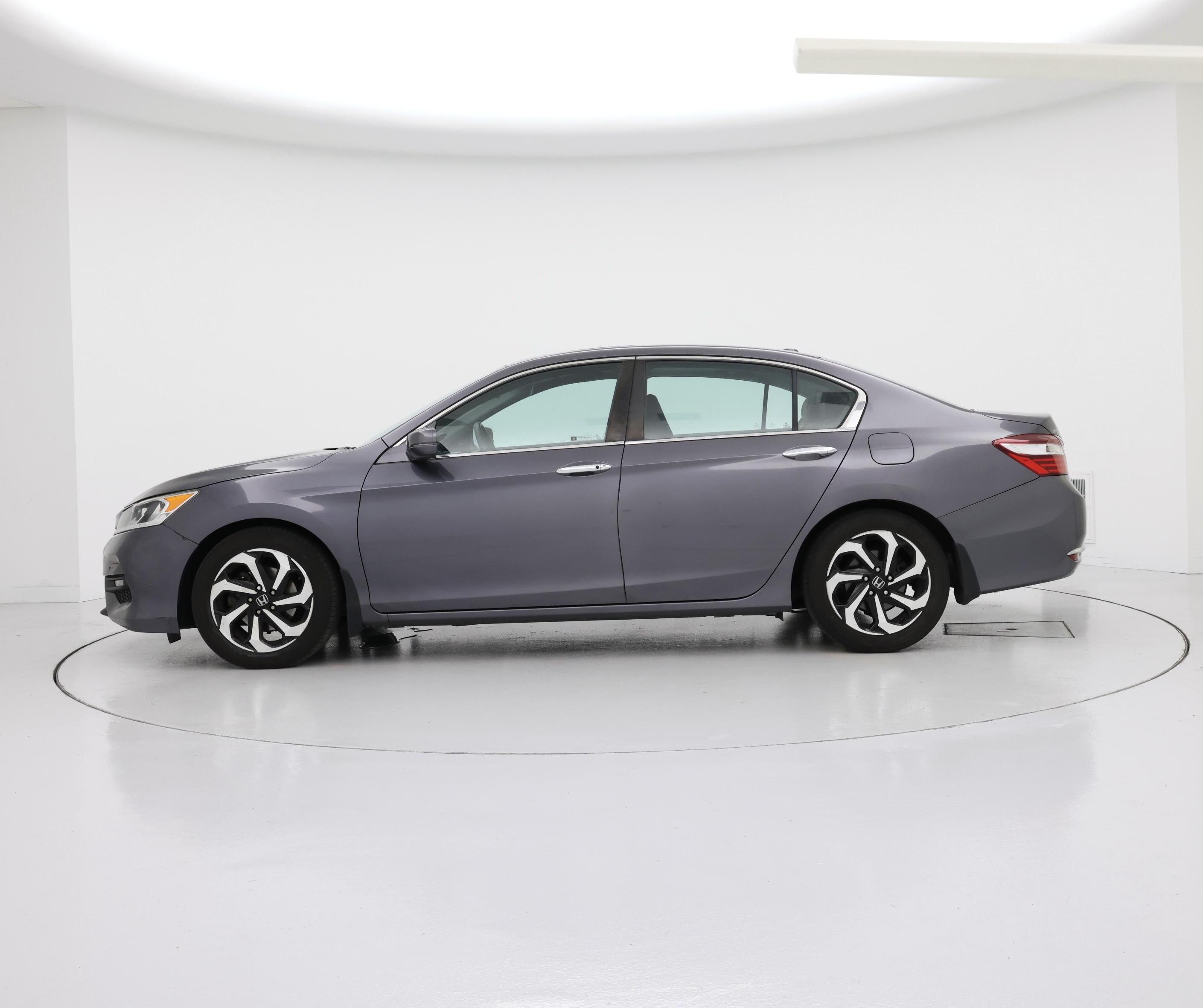 Thumbnail: 2017 Honda Accord - 3
