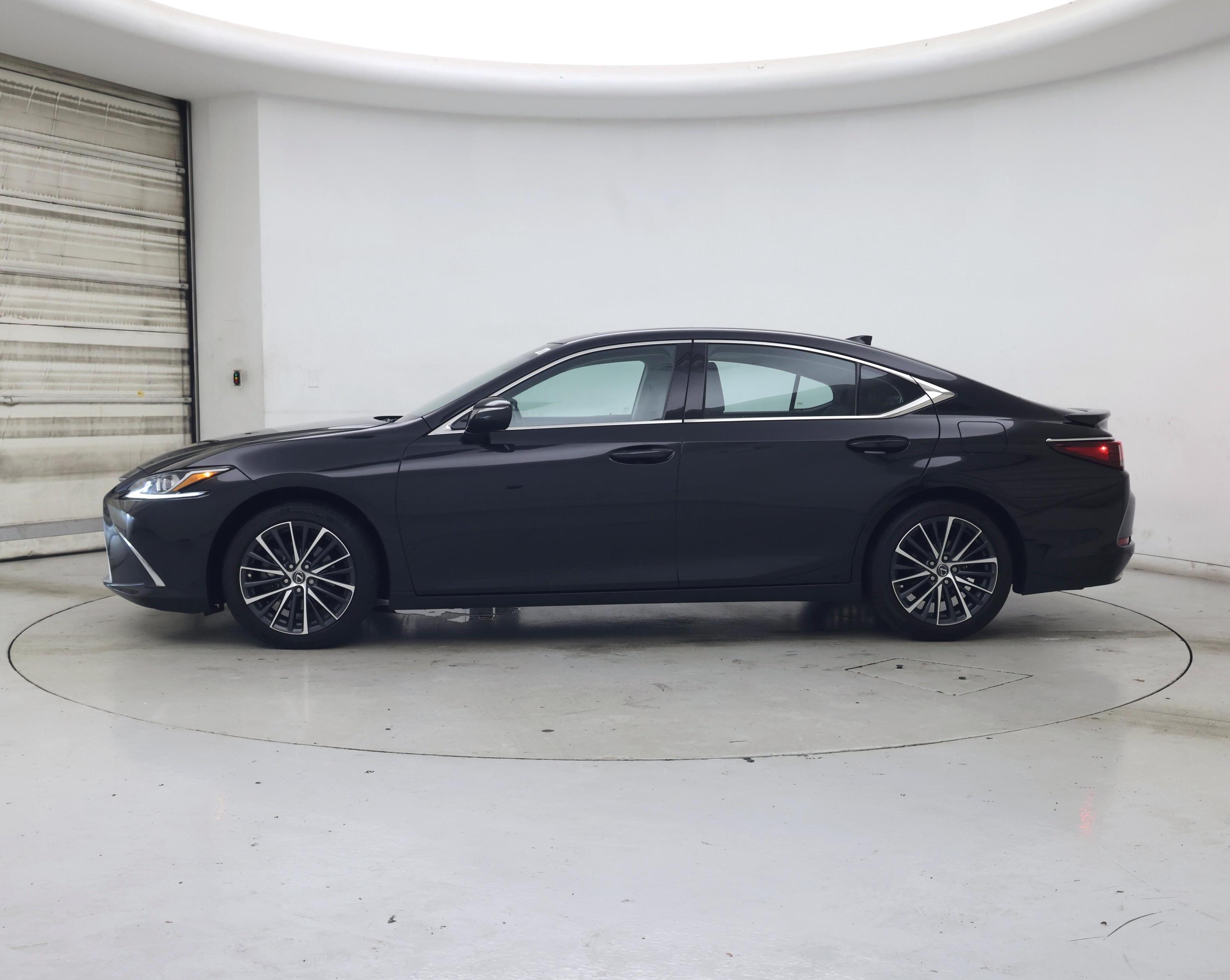 Thumbnail: 2025 Lexus ES - 3