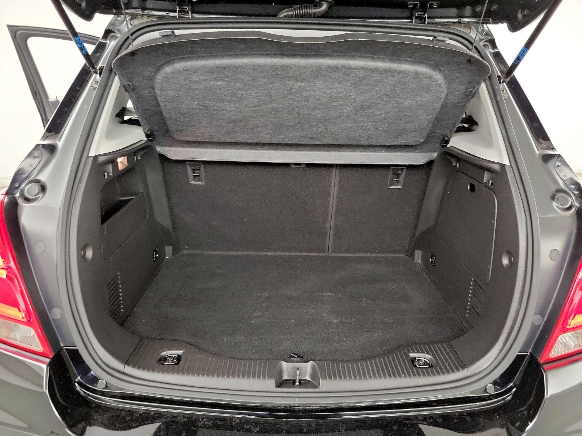 Thumbnail: 2020 Chevrolet Trax - 20