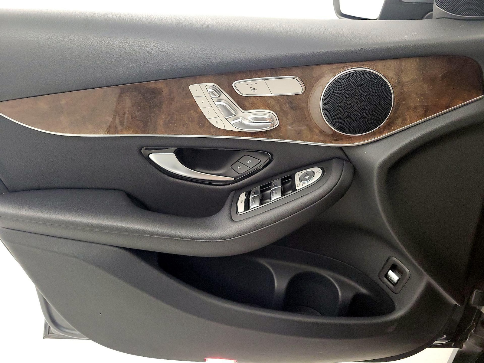 2016 Mercedes-Benz GLC GLC300 - Photo 13
