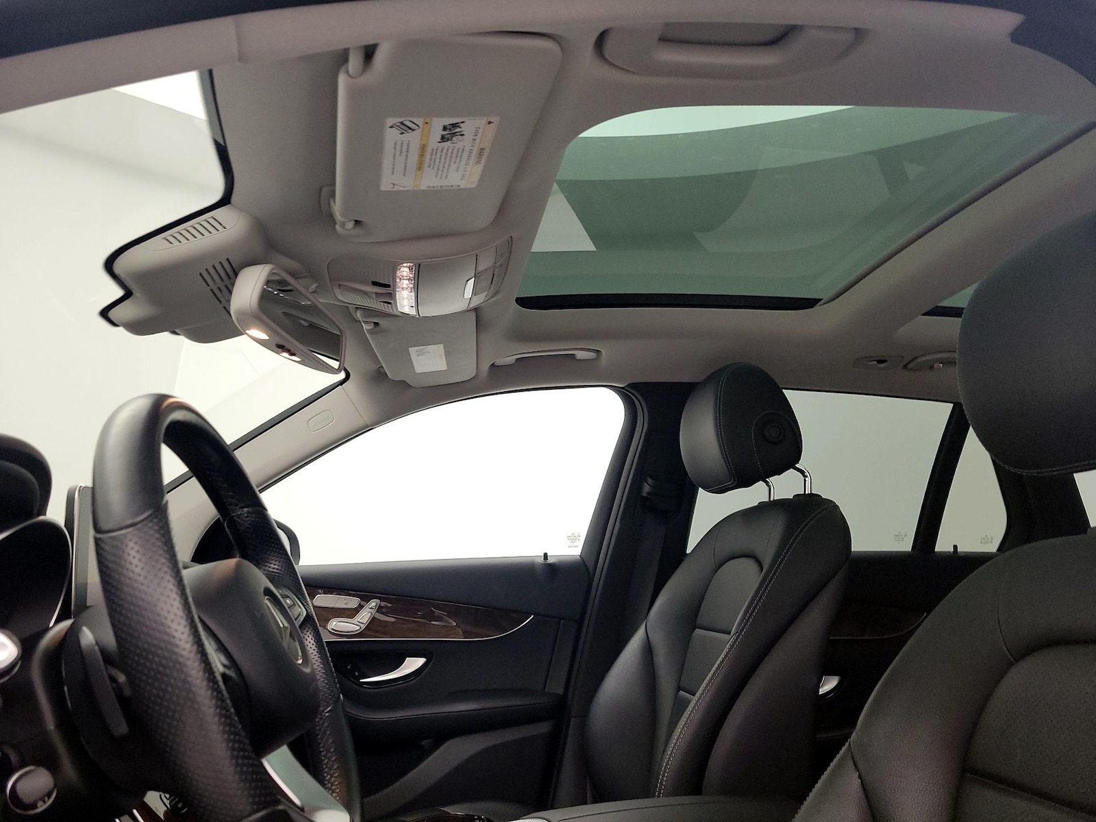2016 Mercedes-Benz GLC GLC300 - Photo 21