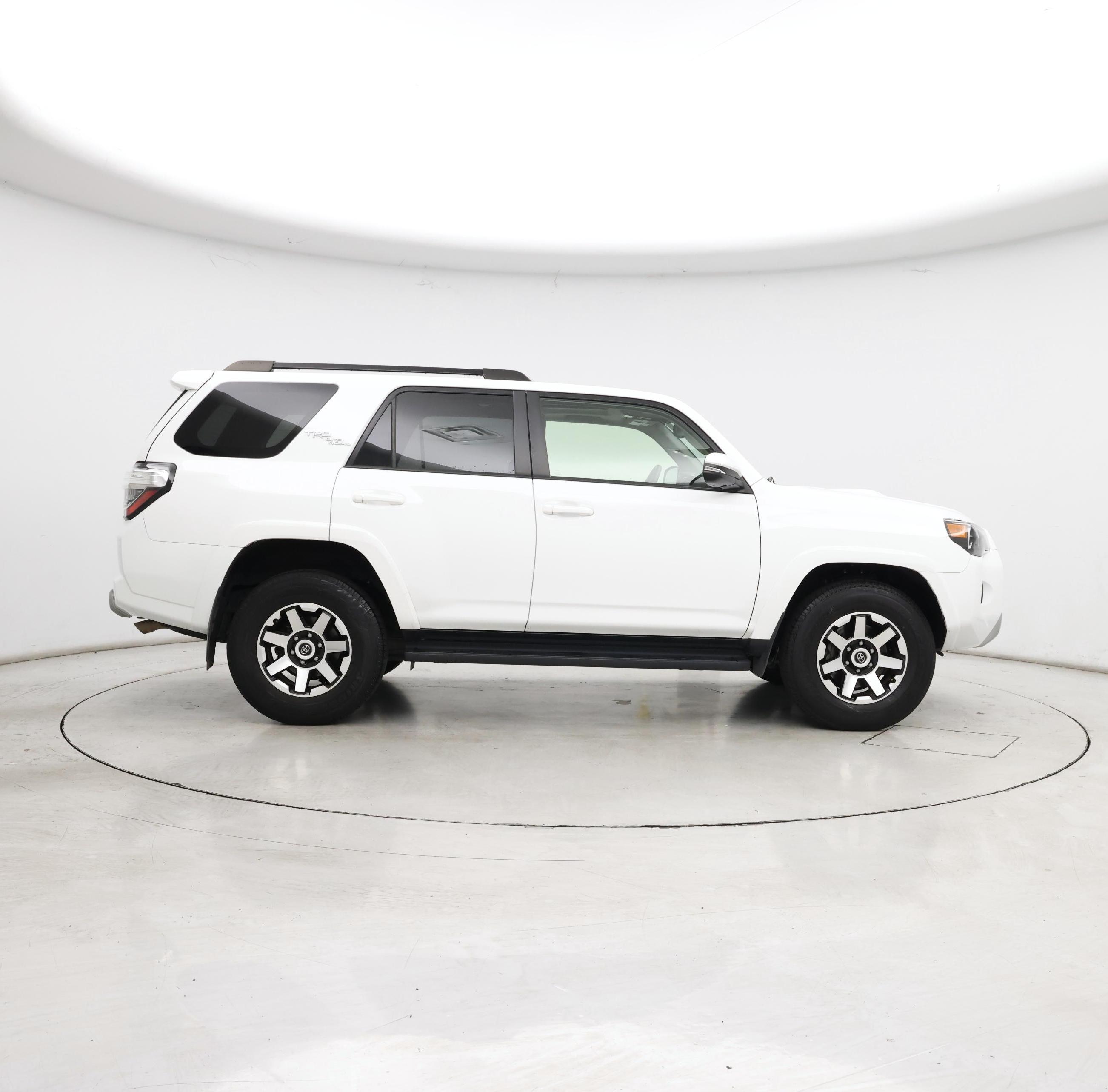 Thumbnail: 2023 Toyota 4Runner - 7