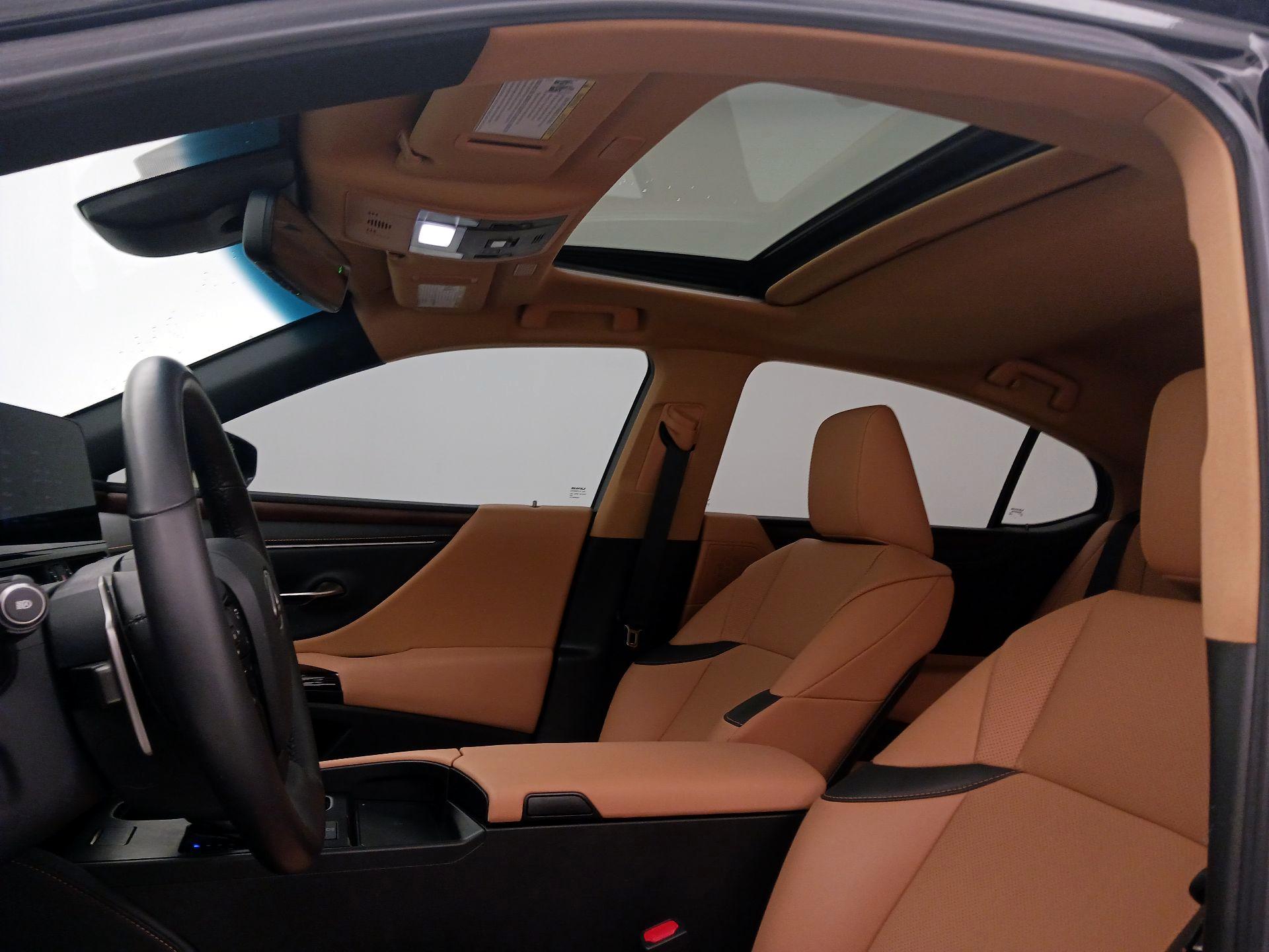 Thumbnail: 2025 Lexus ES - 19