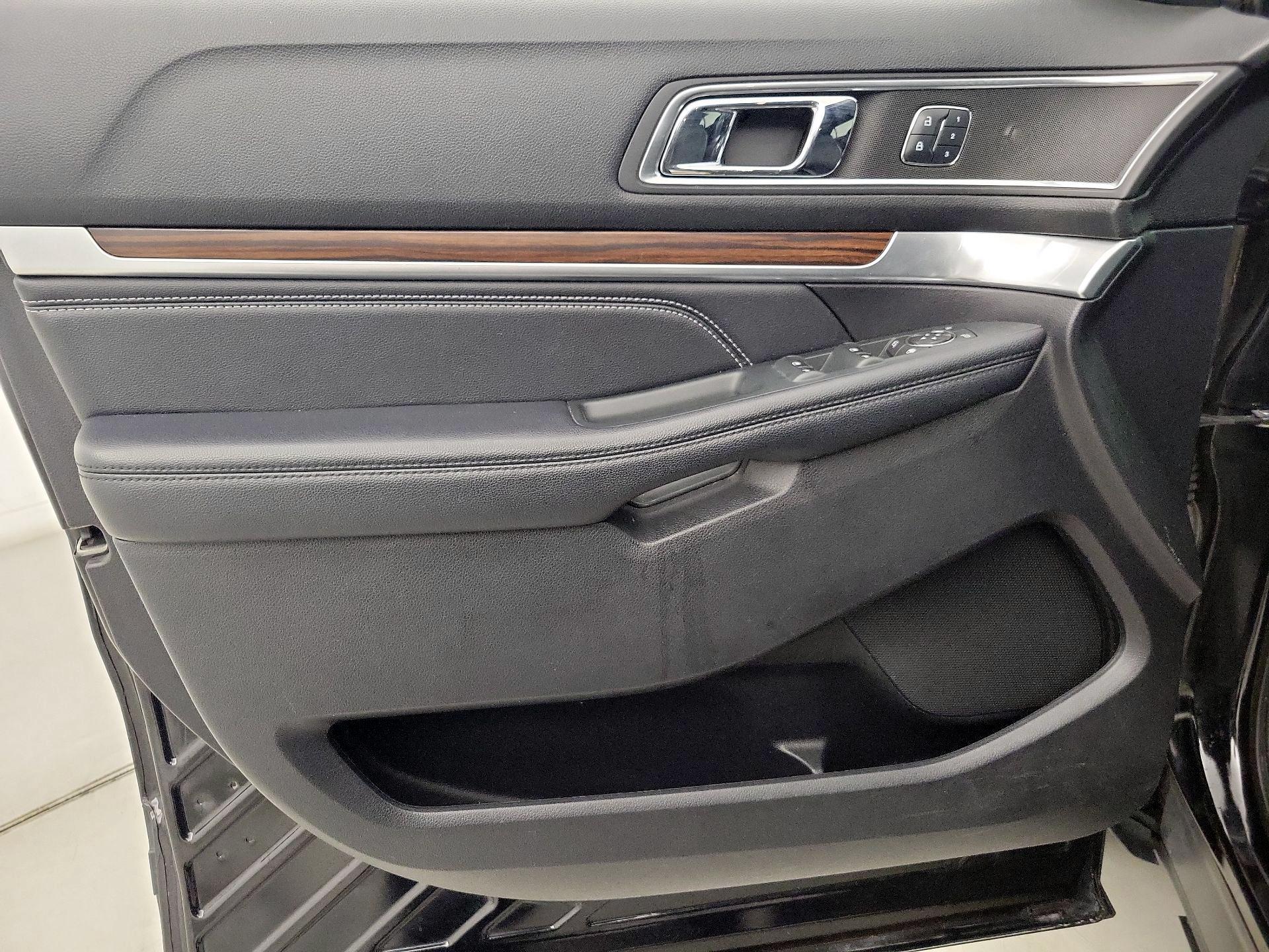 Thumbnail: 2018 Ford Explorer - 12
