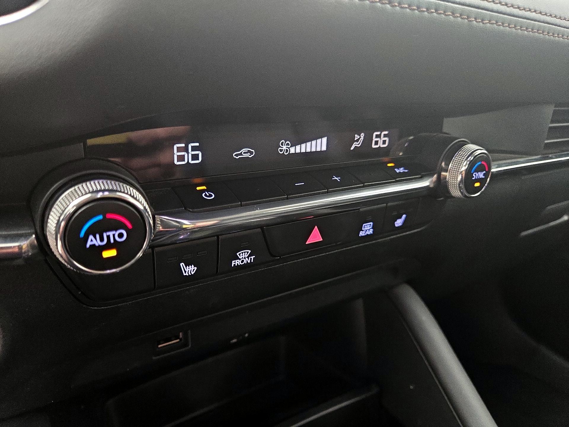 Thumbnail: 2019 Mazda Mazda3 - 17