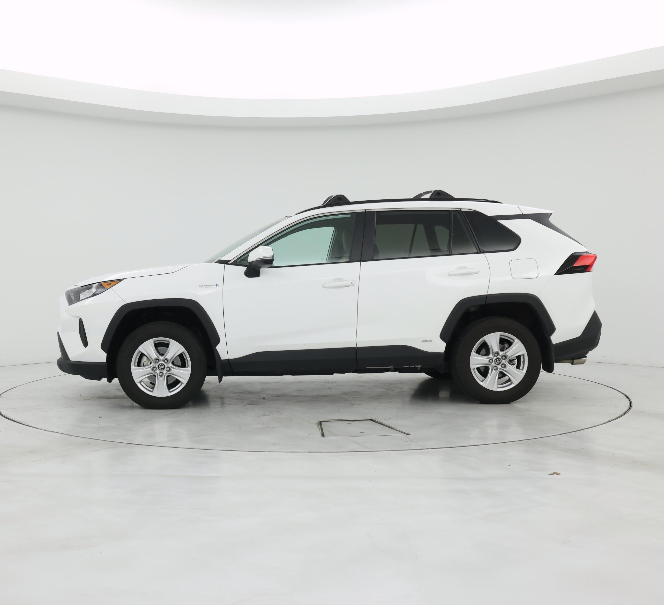 Thumbnail: 2020 Toyota RAV4 - 3