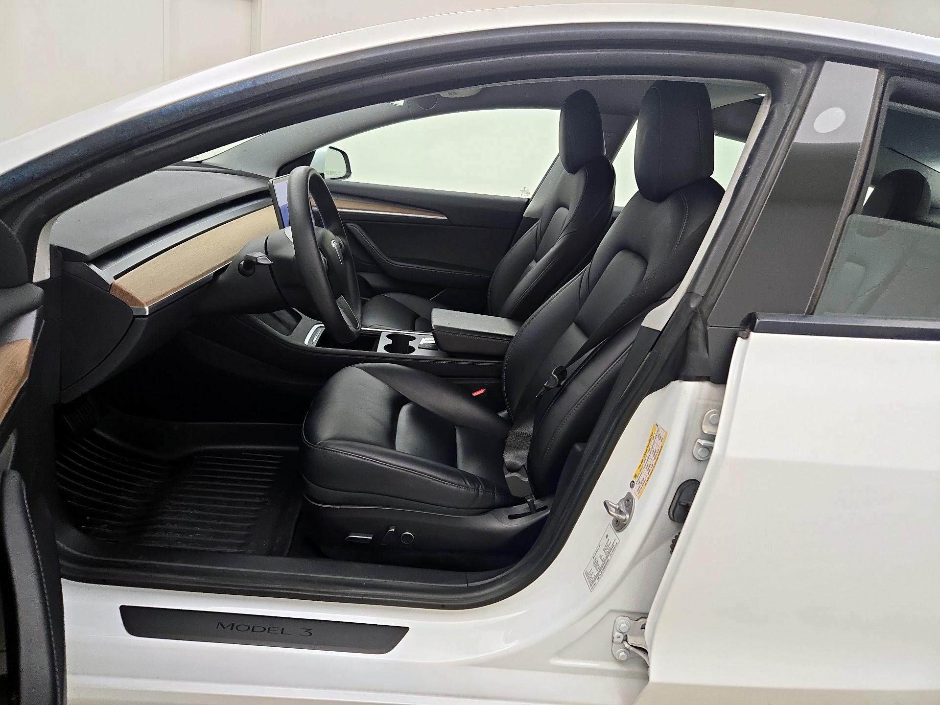 Thumbnail: 2021 Tesla Model 3 - 11