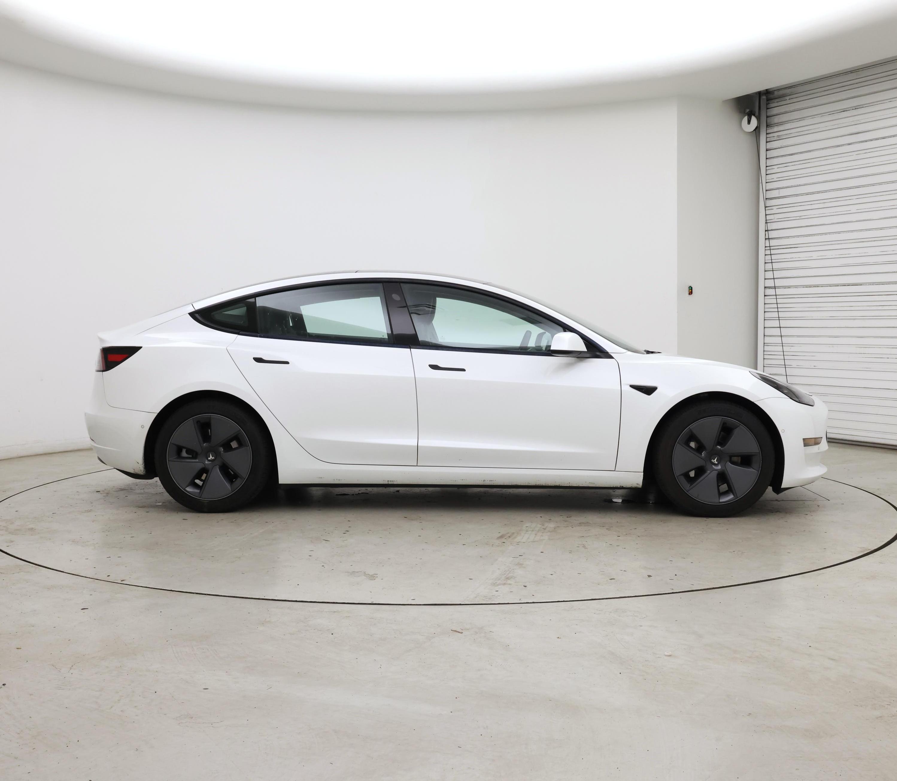 Thumbnail: 2021 Tesla Model 3 - 7