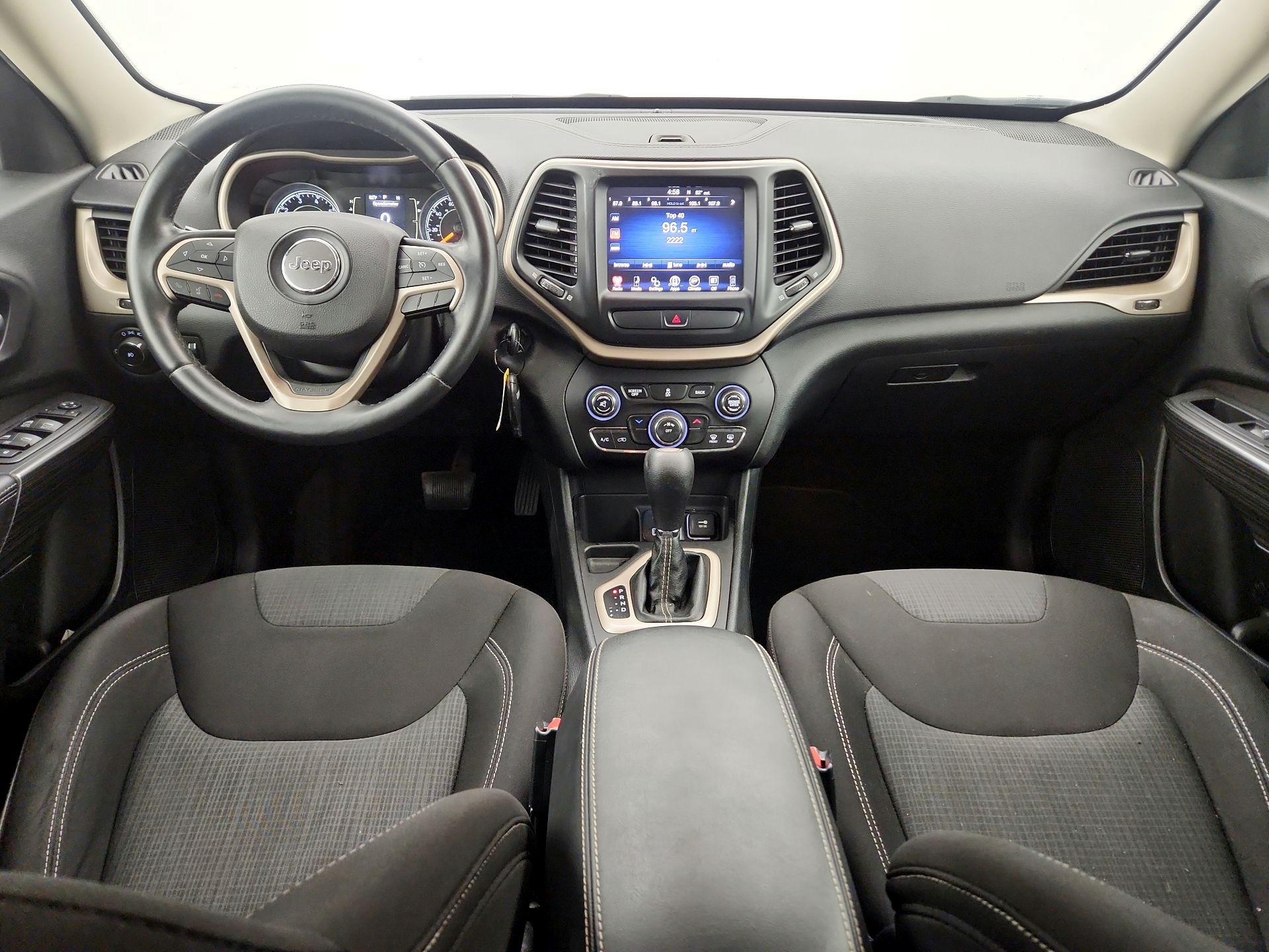 Thumbnail: 2015 Jeep Cherokee - 9