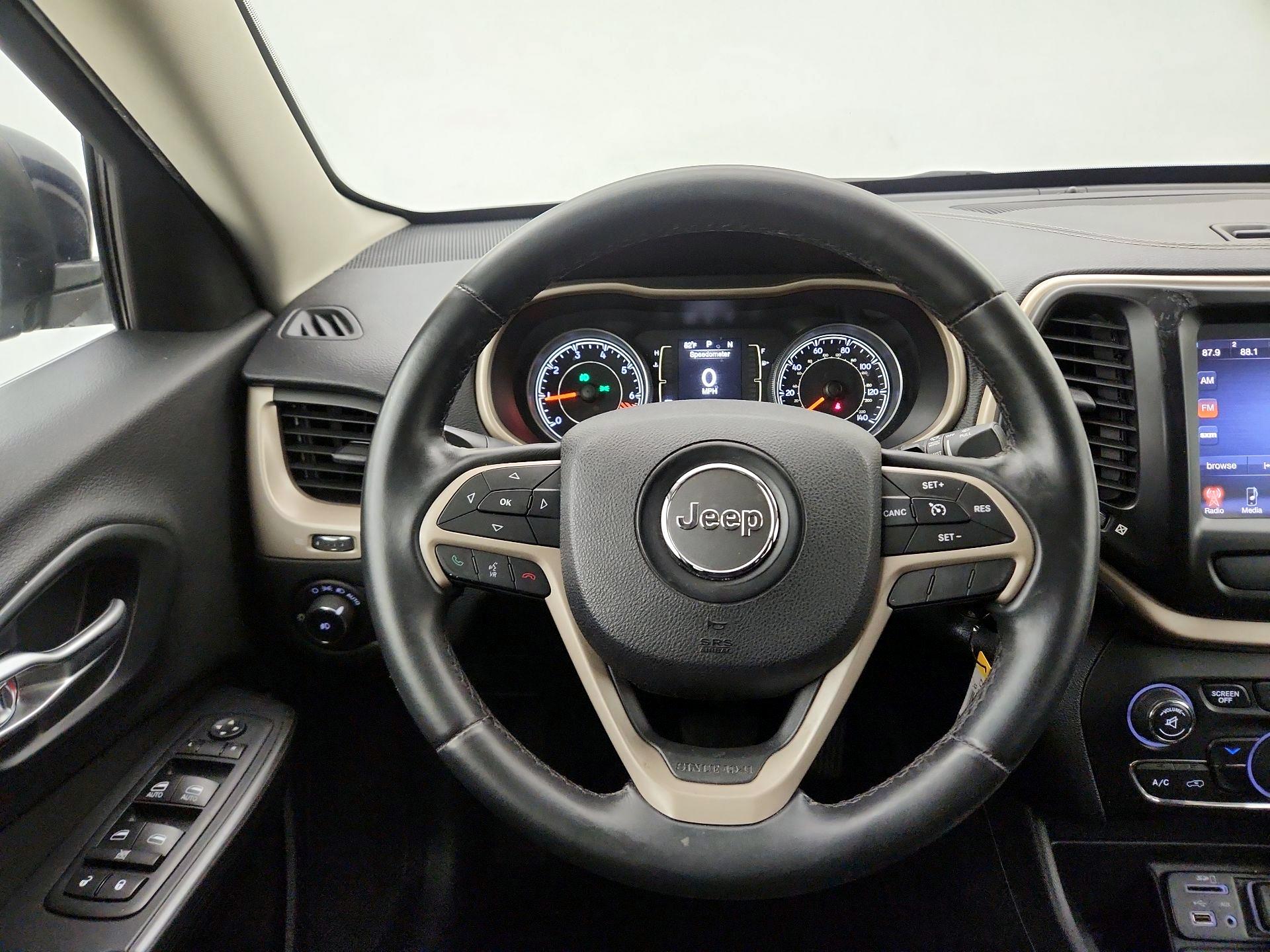 Thumbnail: 2015 Jeep Cherokee - 10