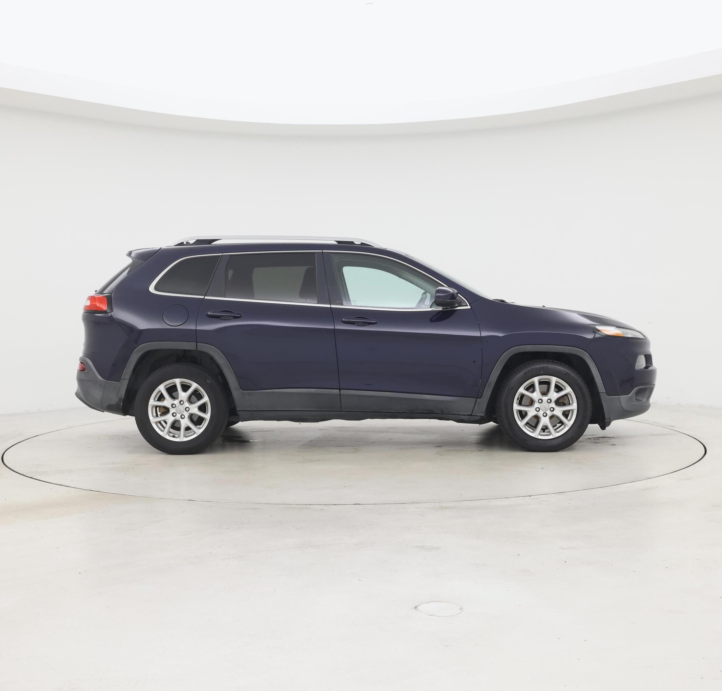 Thumbnail: 2015 Jeep Cherokee - 7