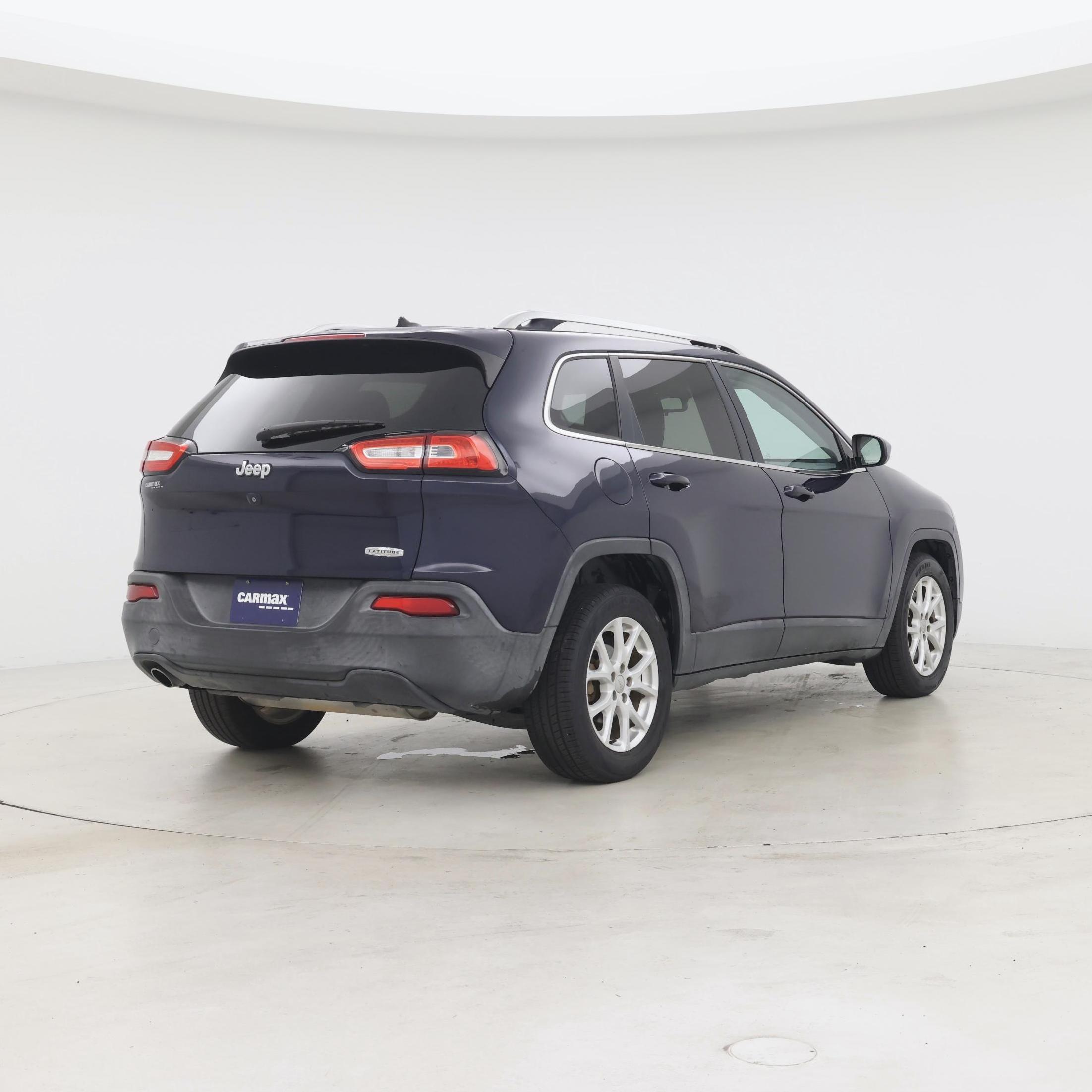 Thumbnail: 2015 Jeep Cherokee - 8