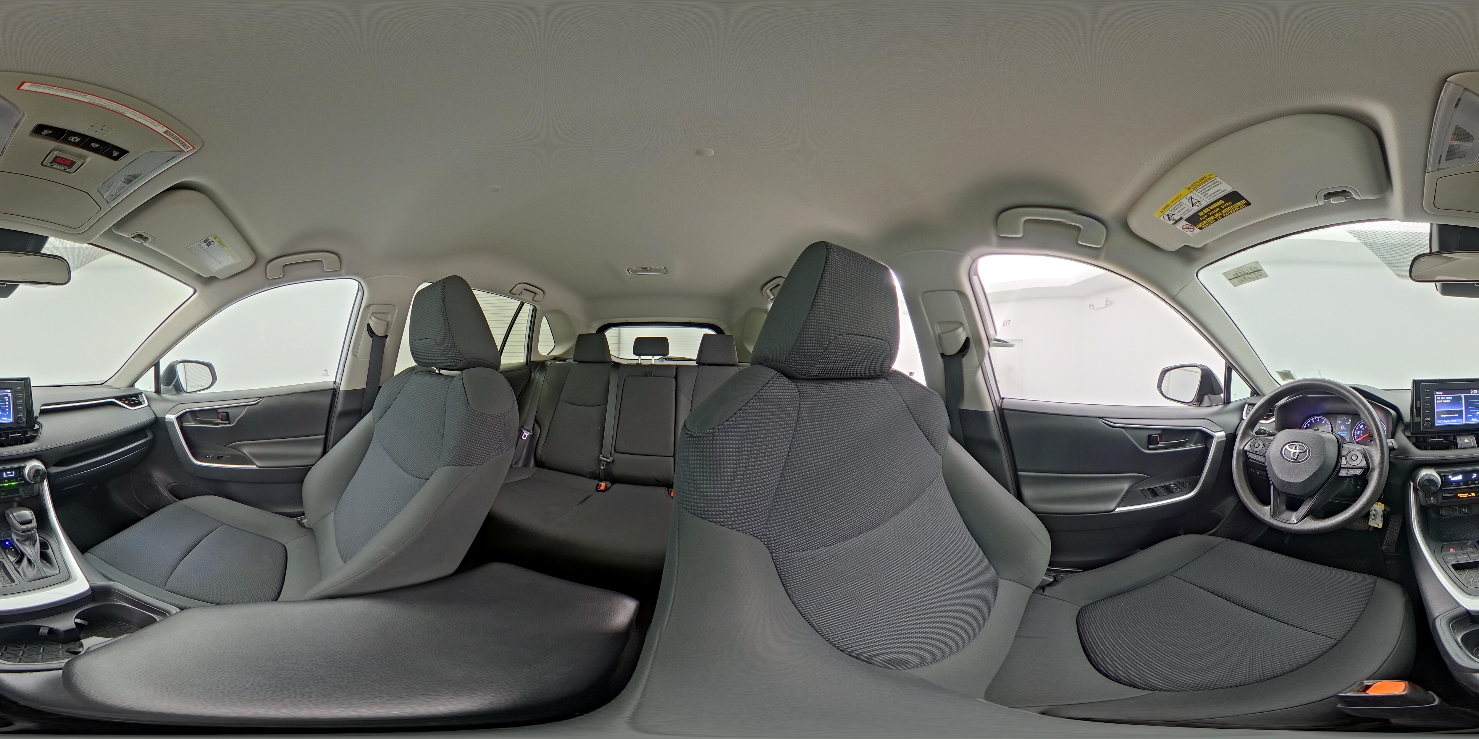 2019 Toyota RAV4 LE - Photo 24