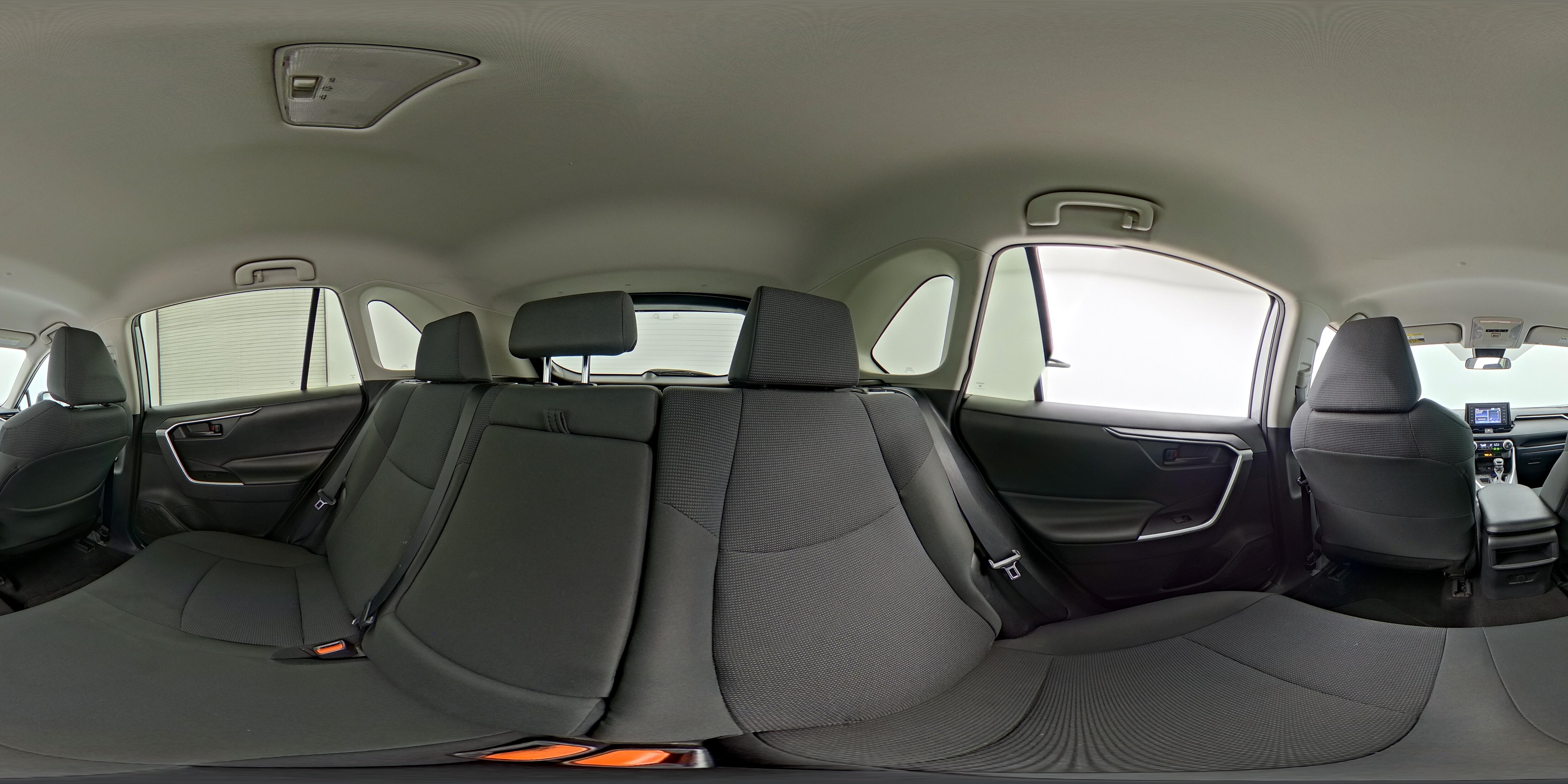 2019 Toyota RAV4 LE - Photo 25