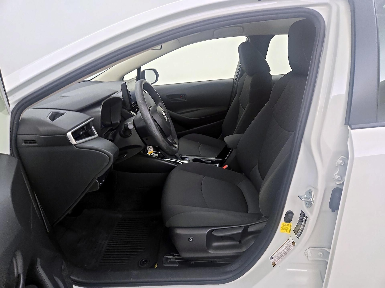 2022 Toyota Corolla LE - Photo 12