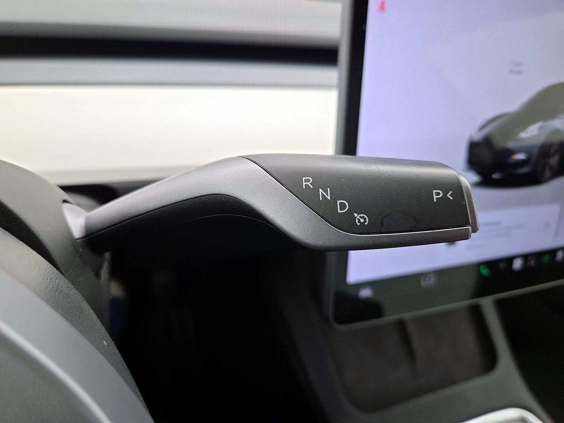 Thumbnail: 2022 Tesla Model 3 - 17