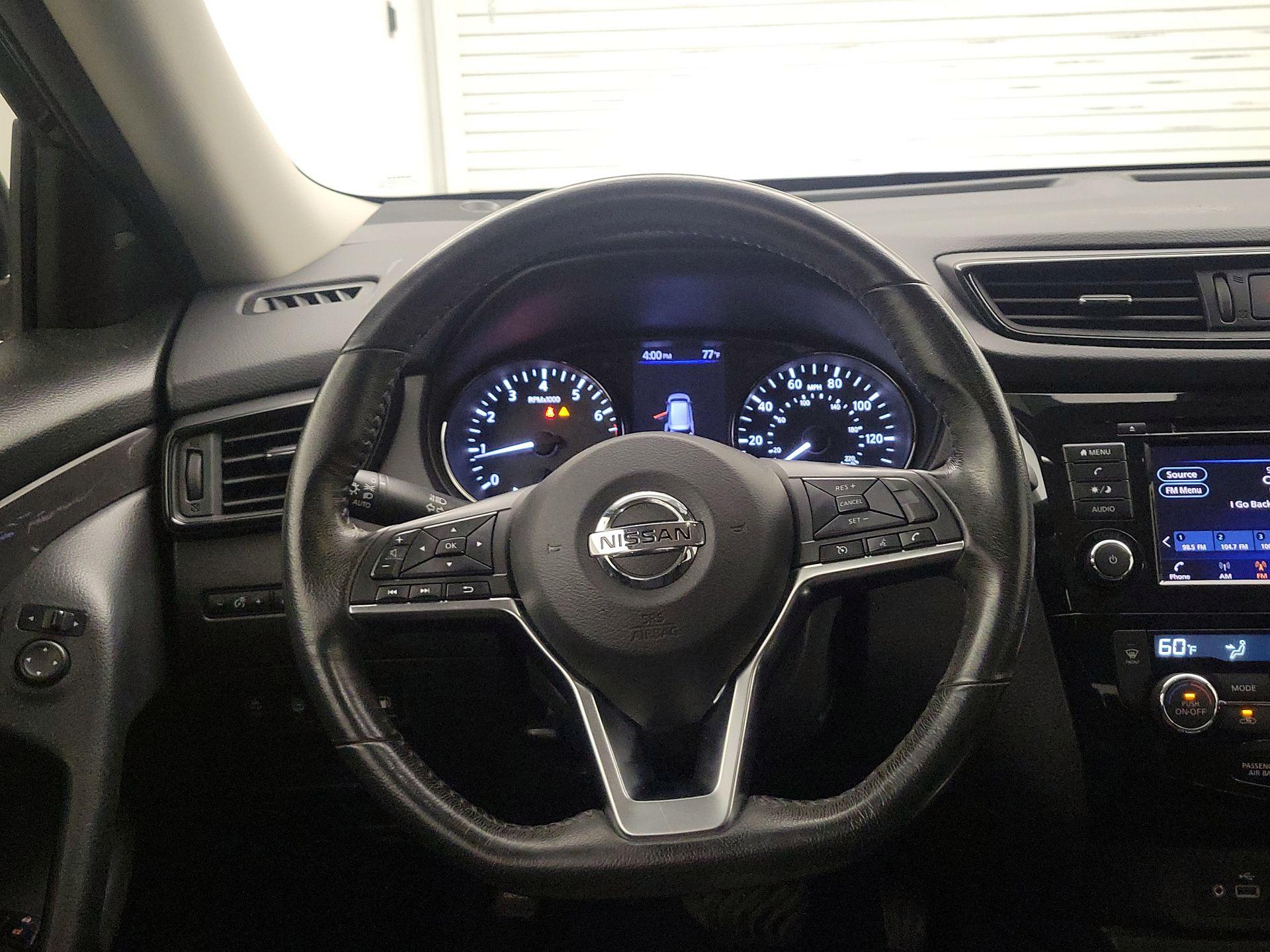 Thumbnail: 2019 Nissan Rogue - 10