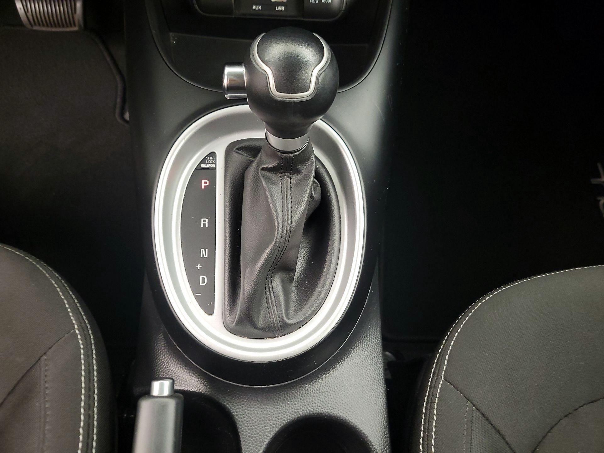 Thumbnail: 2016 Kia Soul - 16