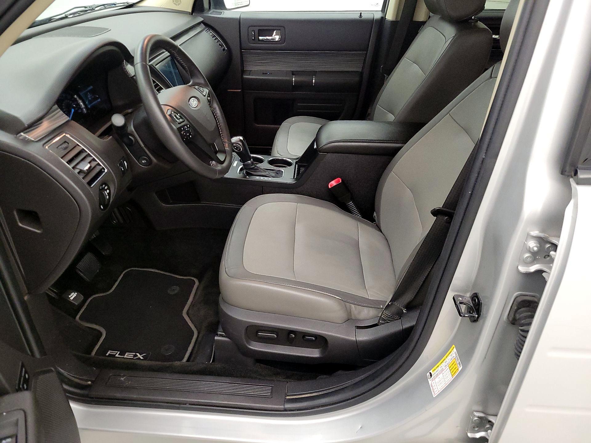 Thumbnail: 2018 Ford Flex - 11
