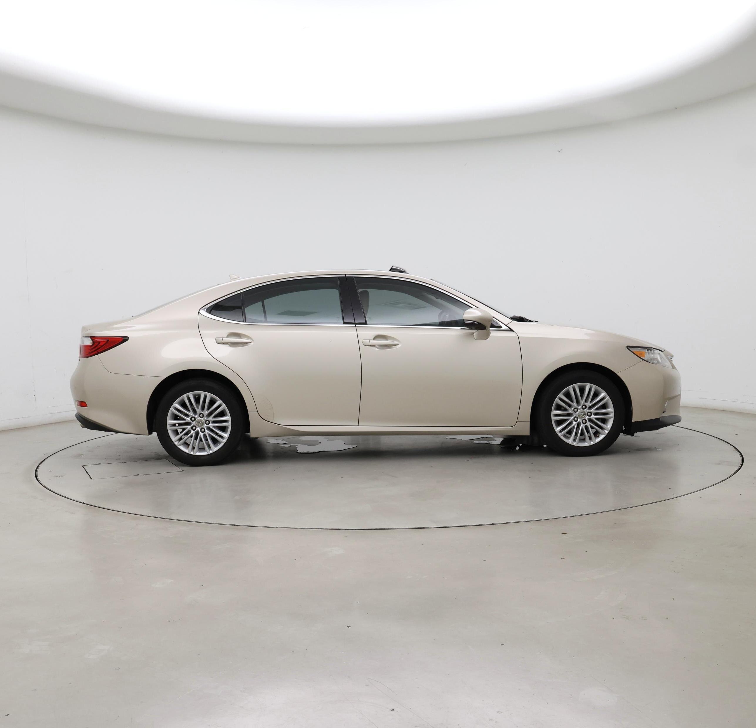 Thumbnail: 2014 Lexus ES - 7