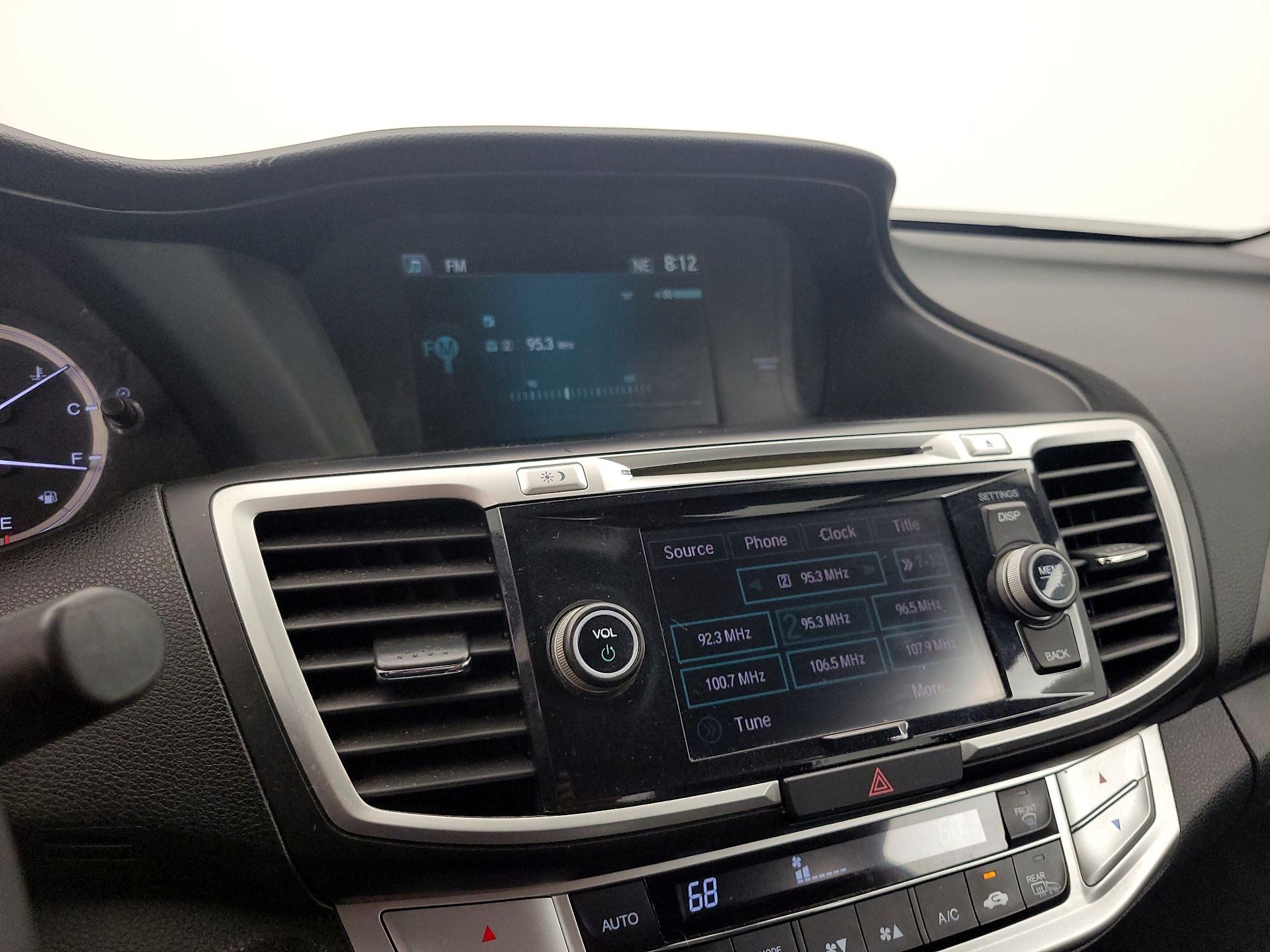 Thumbnail: 2015 Honda Accord - 15