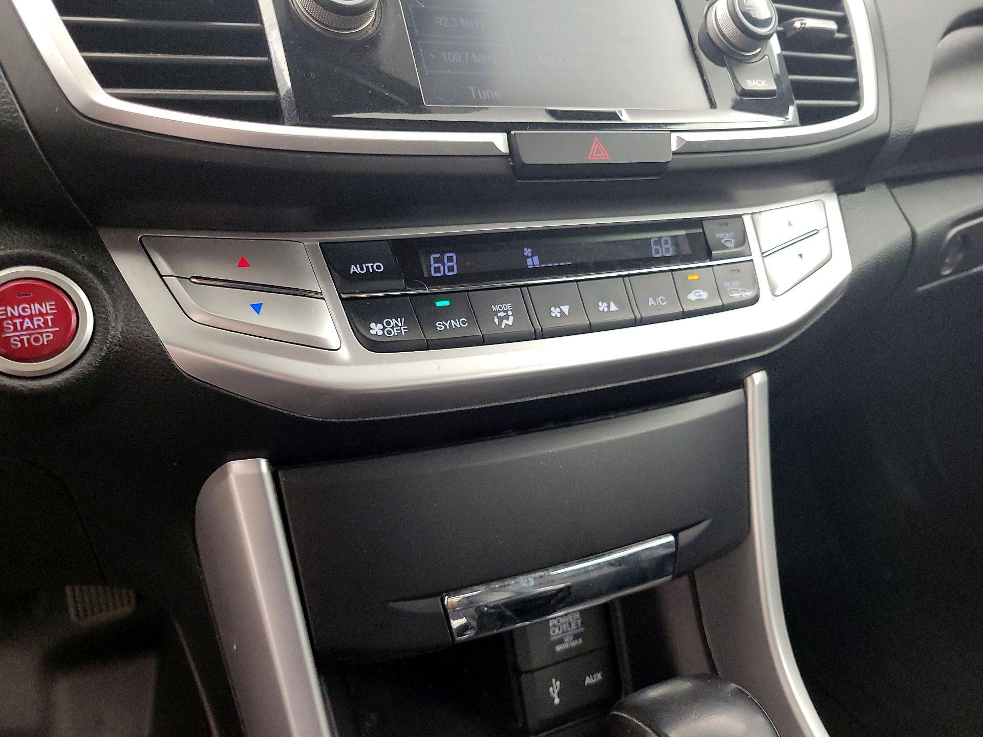 Thumbnail: 2015 Honda Accord - 16