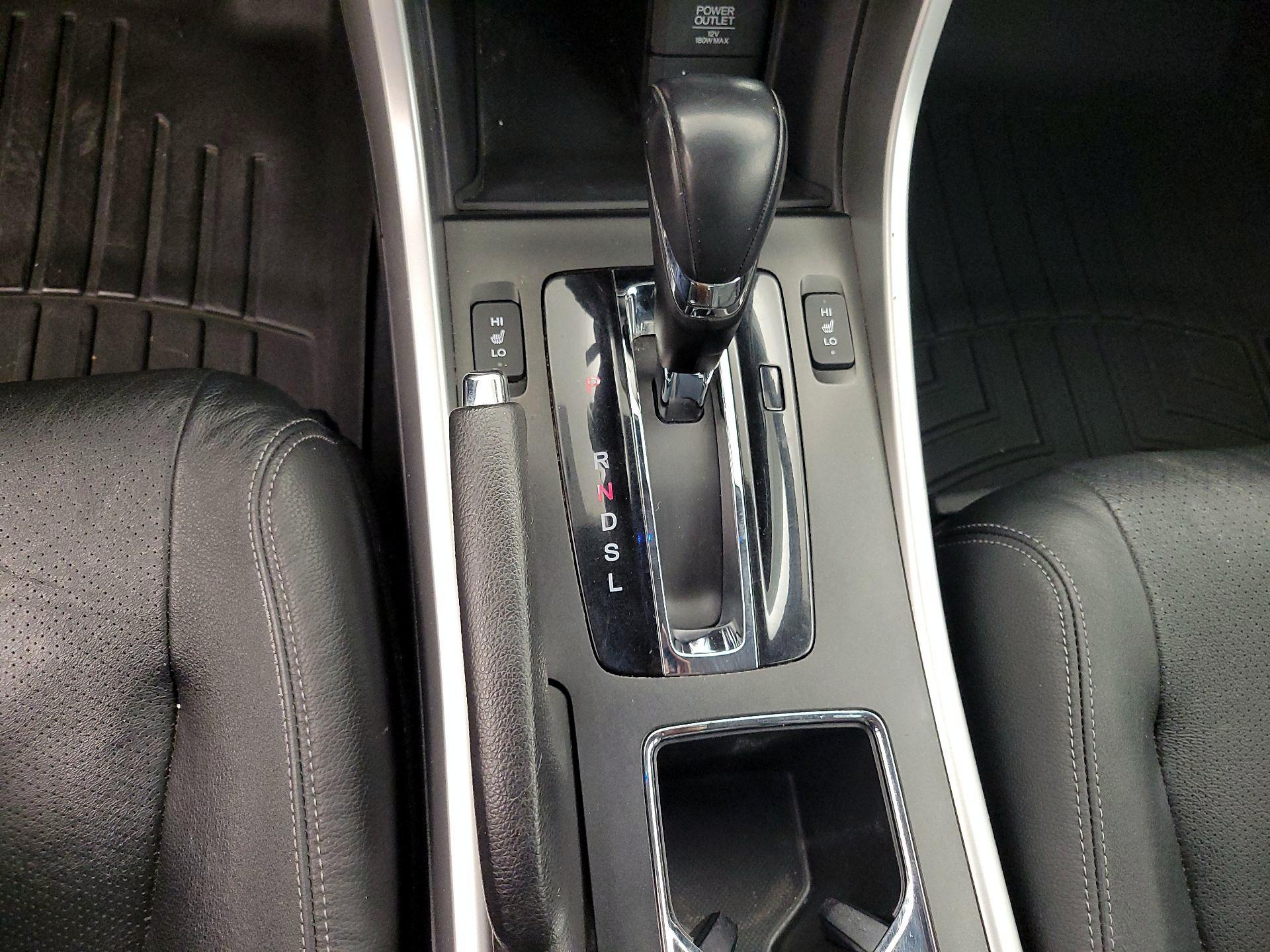 Thumbnail: 2015 Honda Accord - 17