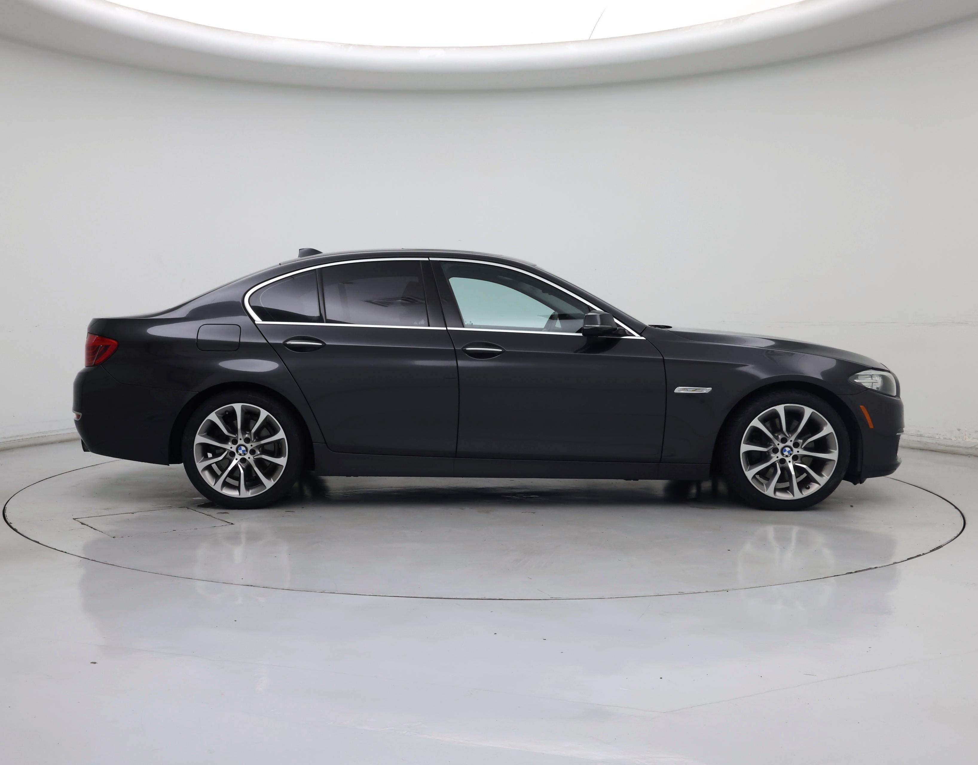 Thumbnail: 2014 BMW 5 Series - 7