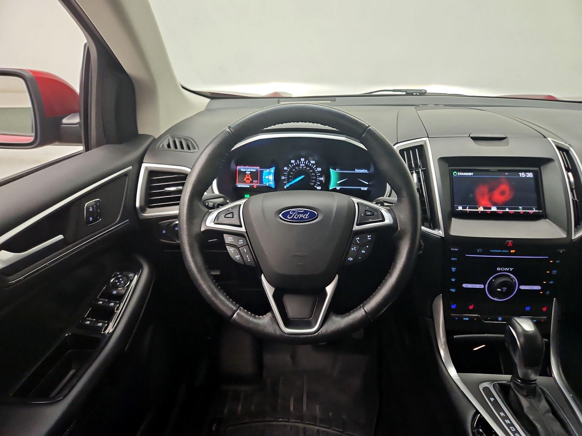 Thumbnail: 2016 Ford Edge - 10