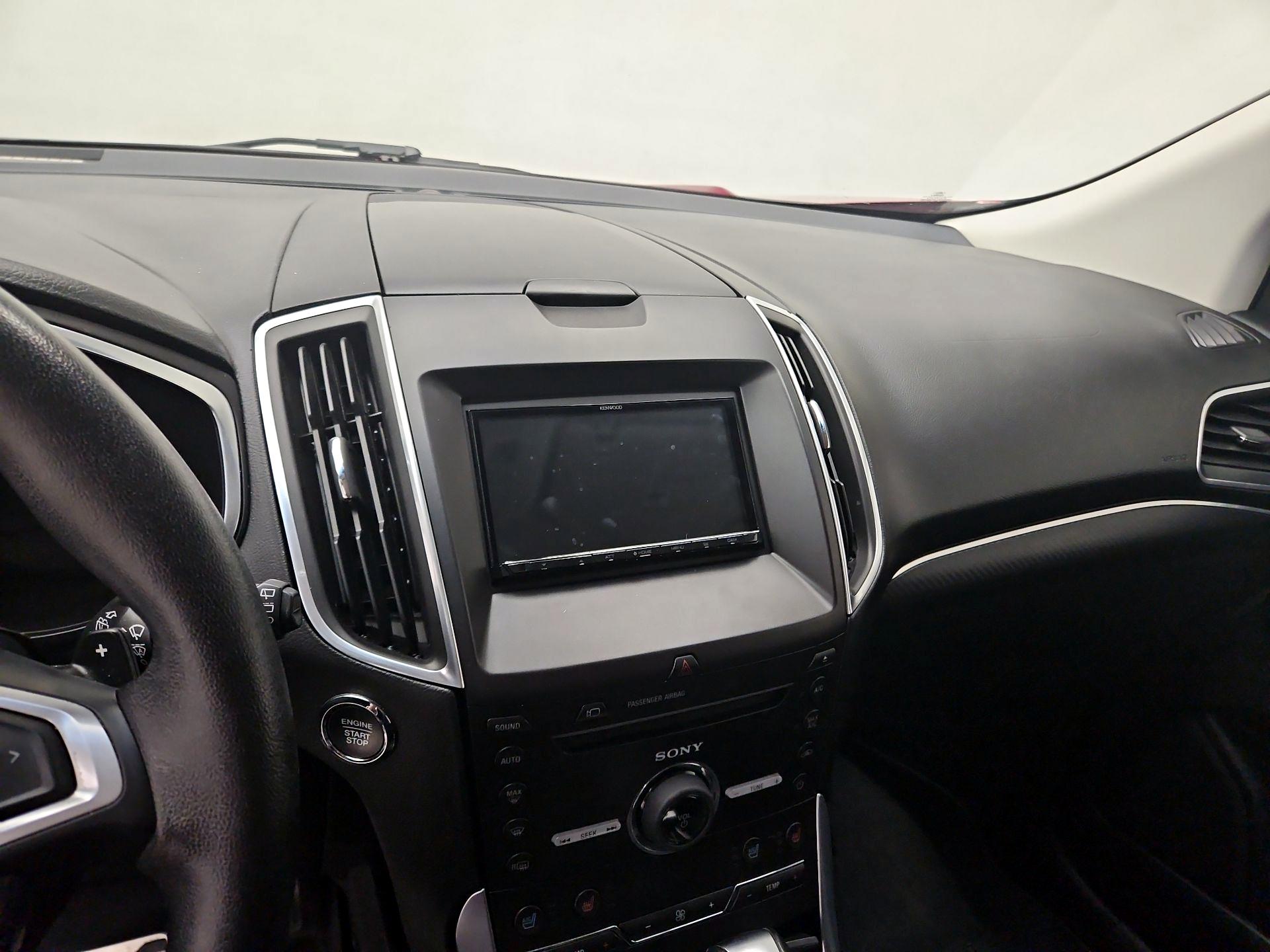 Thumbnail: 2016 Ford Edge - 15