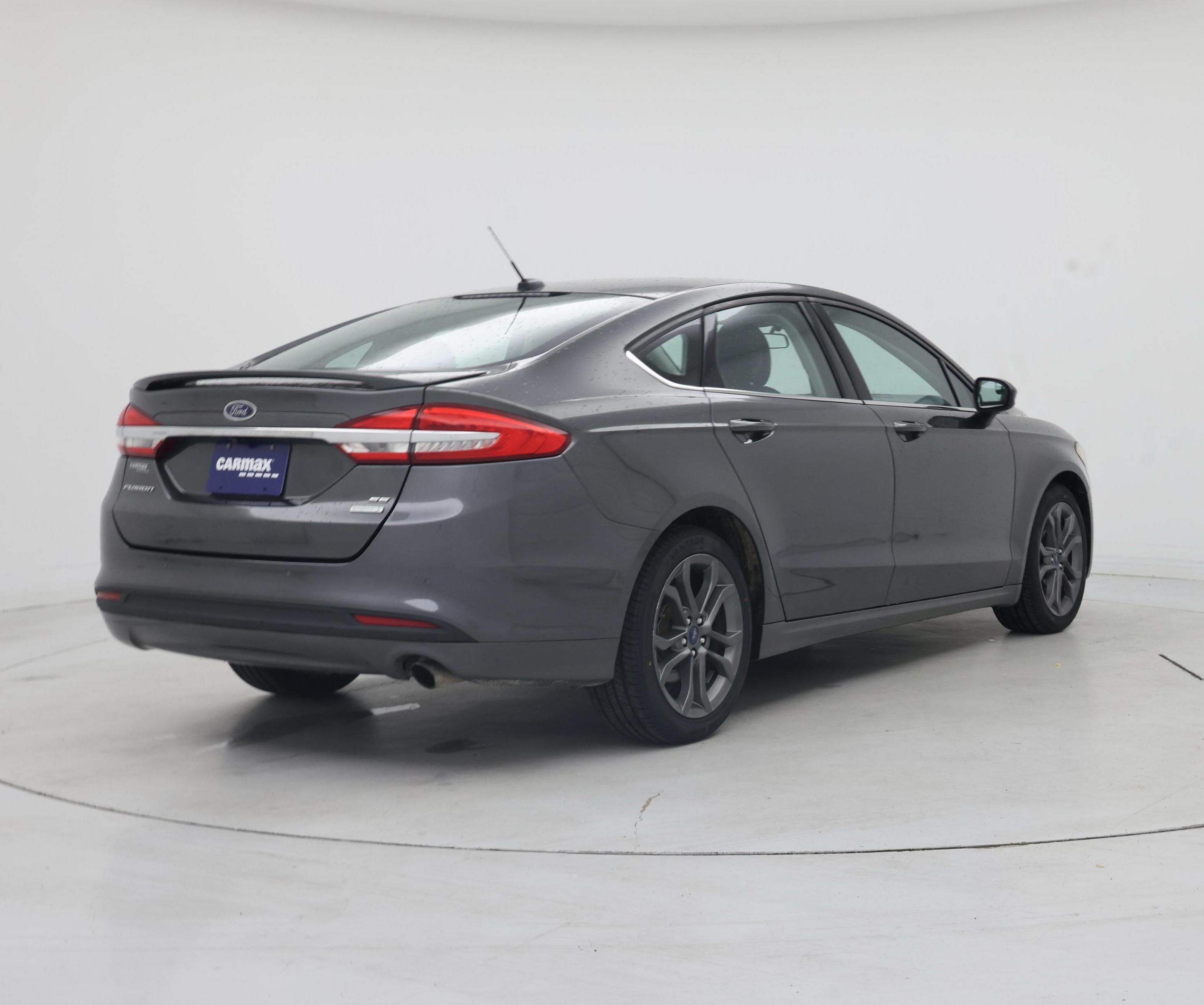 Thumbnail: 2017 Ford Fusion - 8
