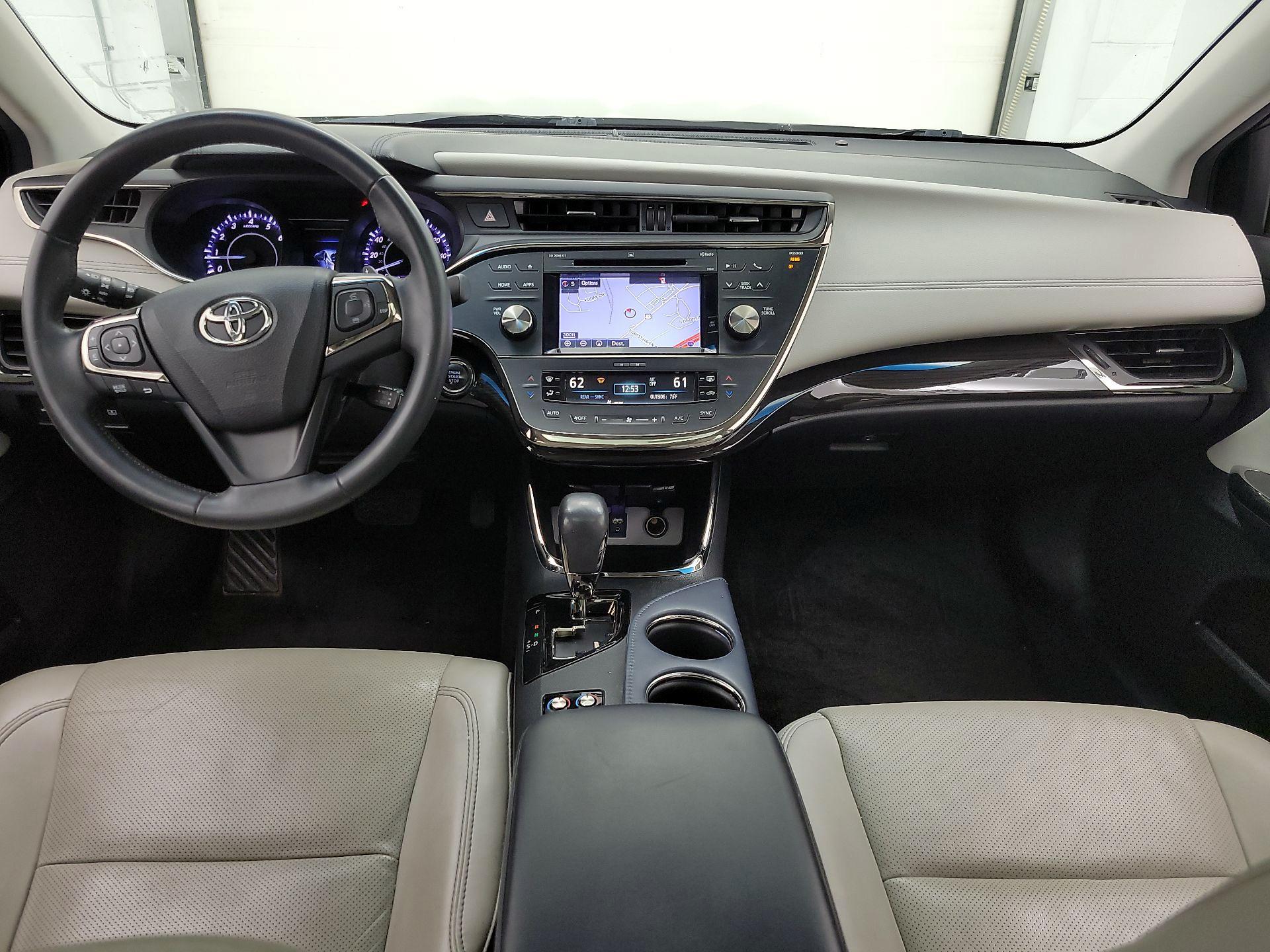 Thumbnail: 2015 Toyota Avalon - 9