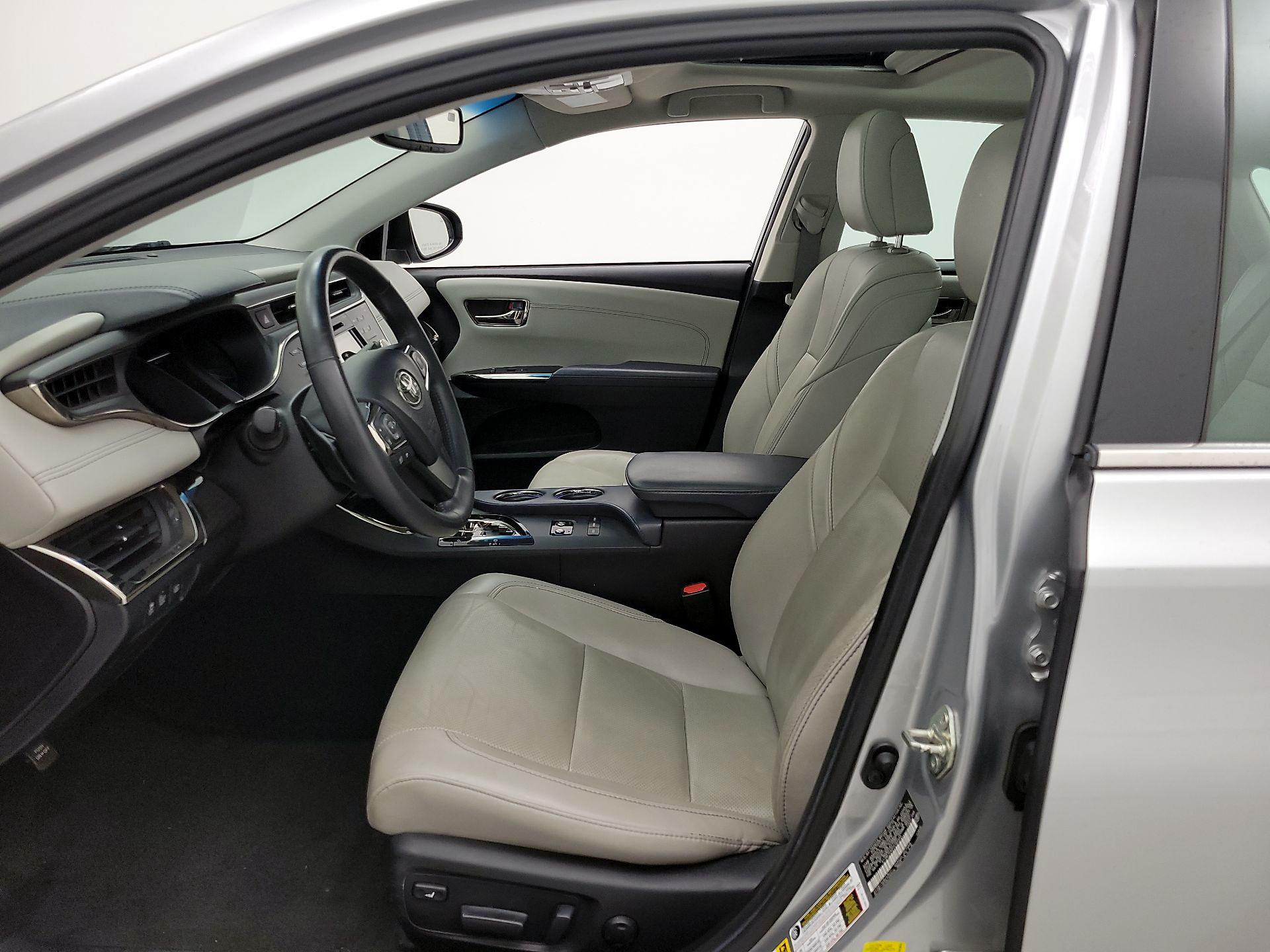 Thumbnail: 2015 Toyota Avalon - 11