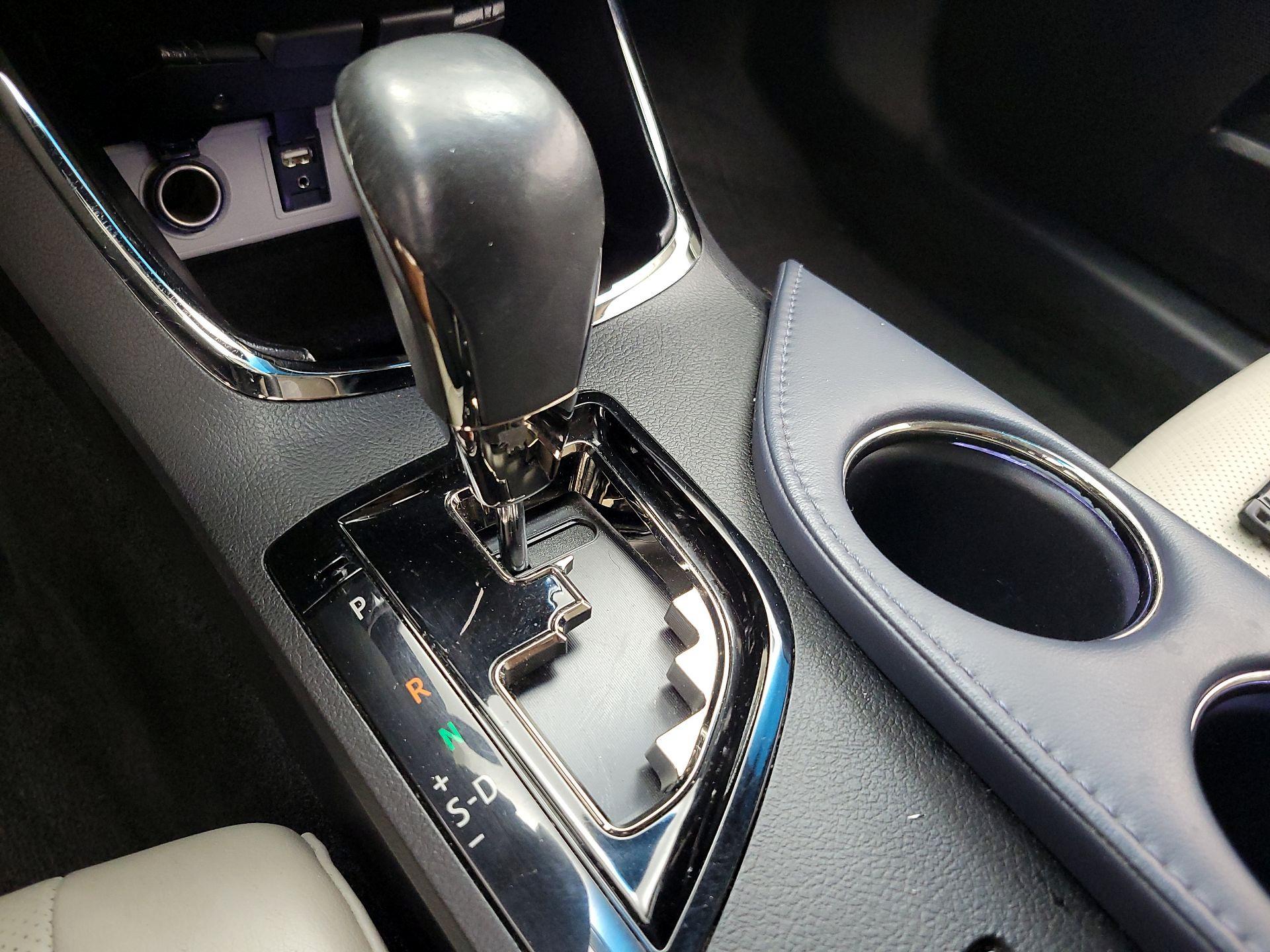 Thumbnail: 2015 Toyota Avalon - 18