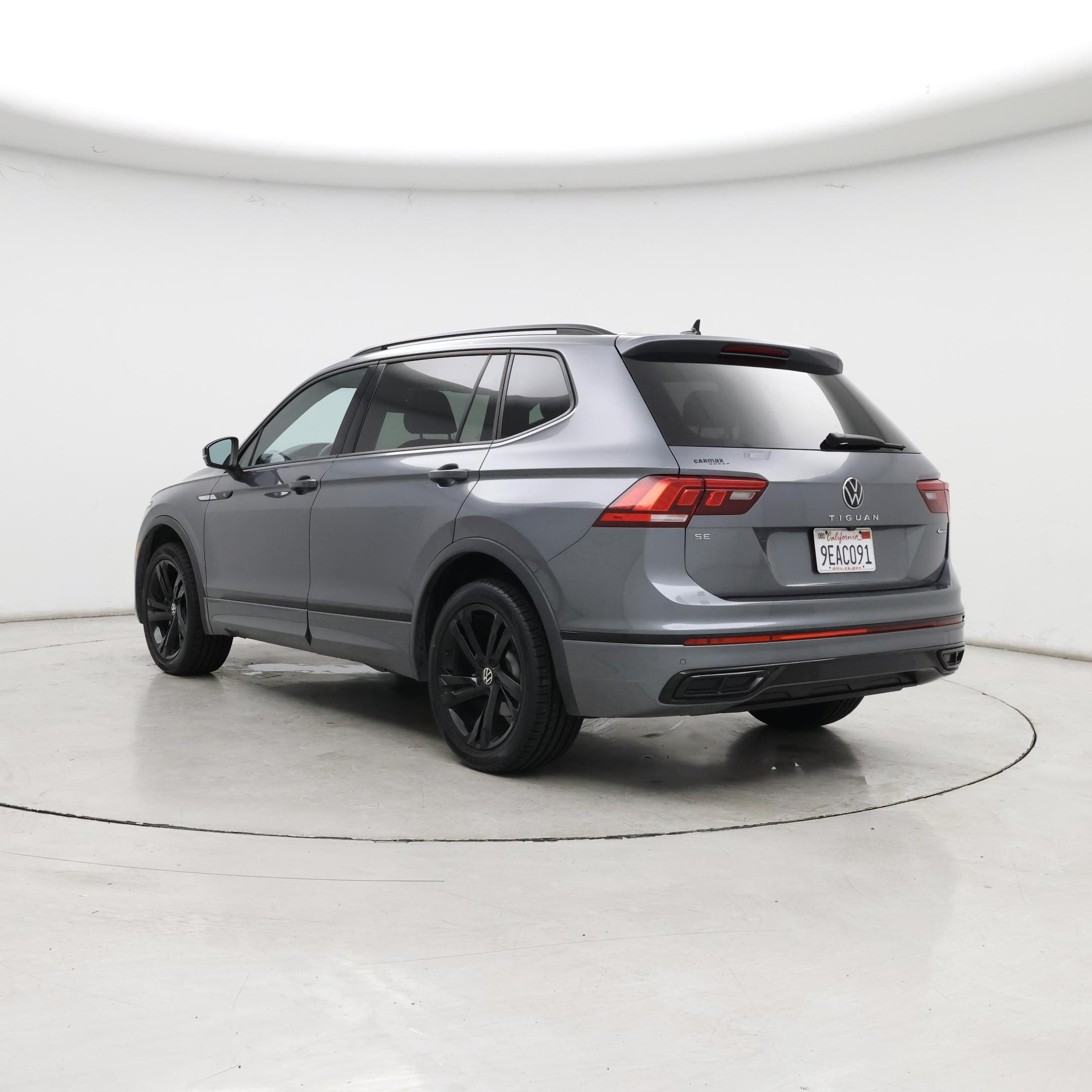 Thumbnail: 2023 Volkswagen Tiguan - 2