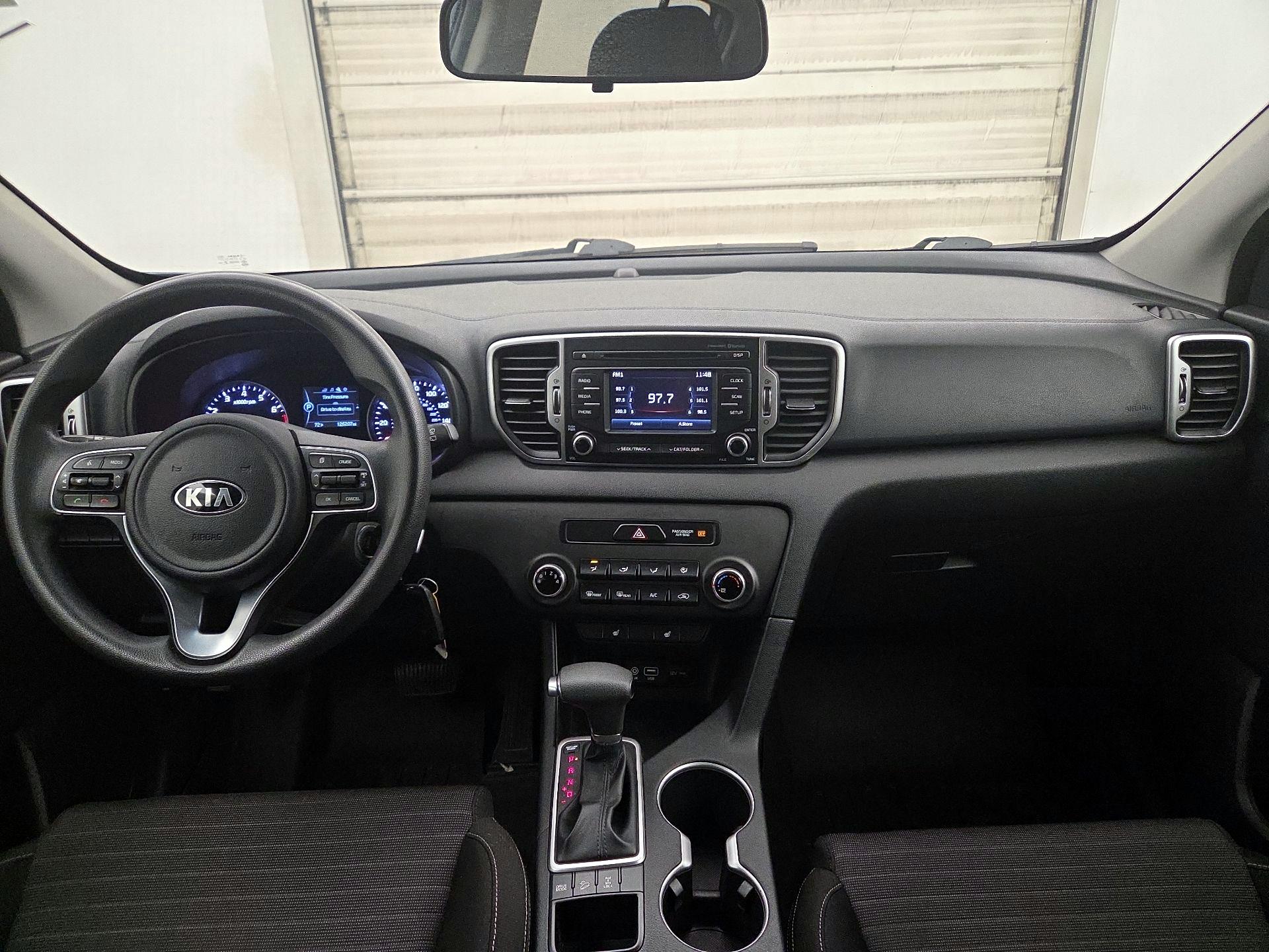 Thumbnail: 2017 Kia Sportage - 9