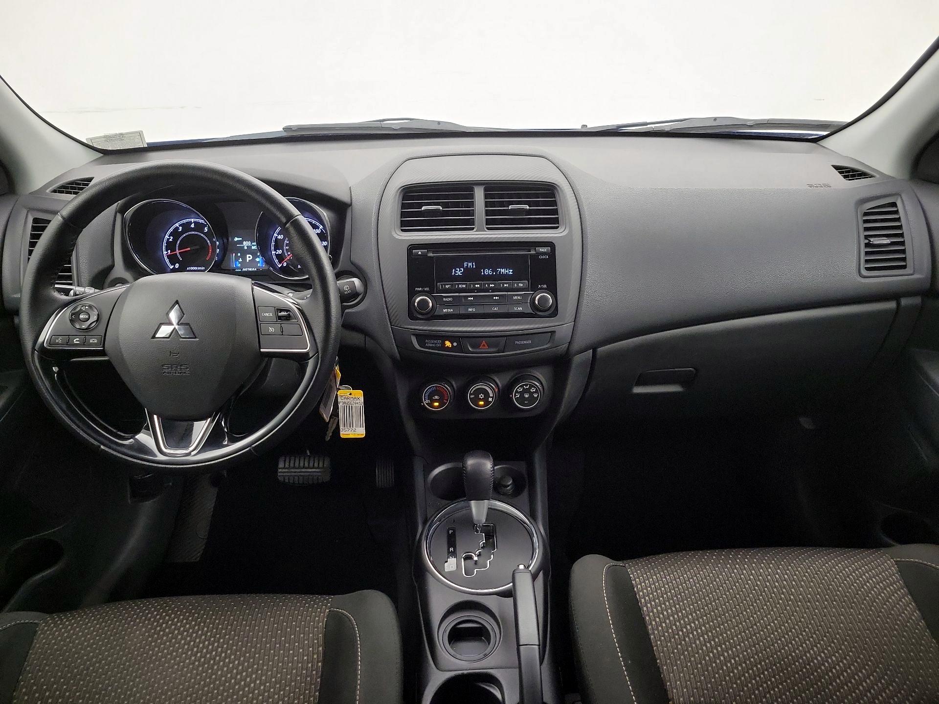 Thumbnail: 2016 Mitsubishi Outlander Sport - 9