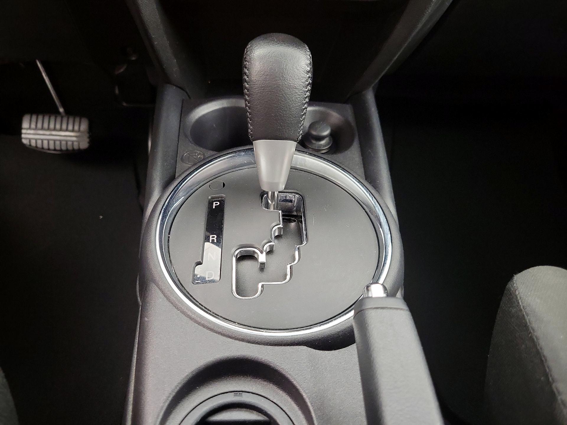 Thumbnail: 2016 Mitsubishi Outlander Sport - 16