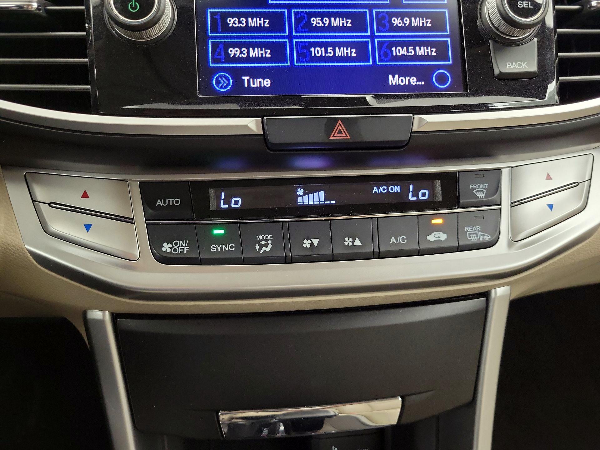 Thumbnail: 2015 Honda Accord - 16